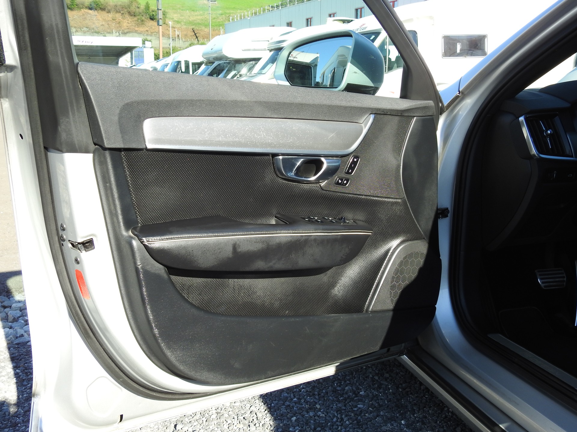 VOLVO V90 D5 AWD R-Design Geartronic Powerpulse-image-11