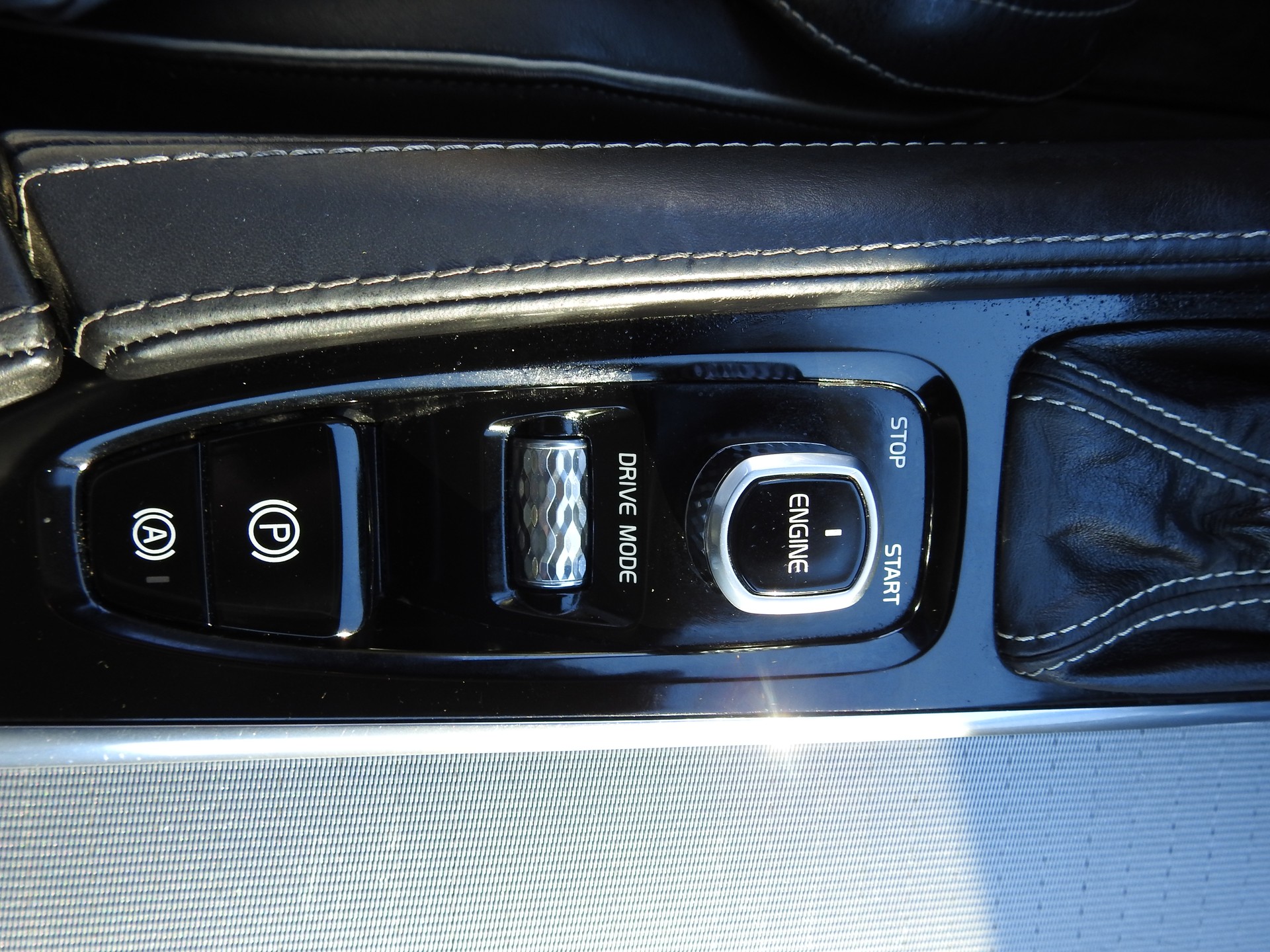 VOLVO V90 D5 AWD R-Design Geartronic Powerpulse-image-21