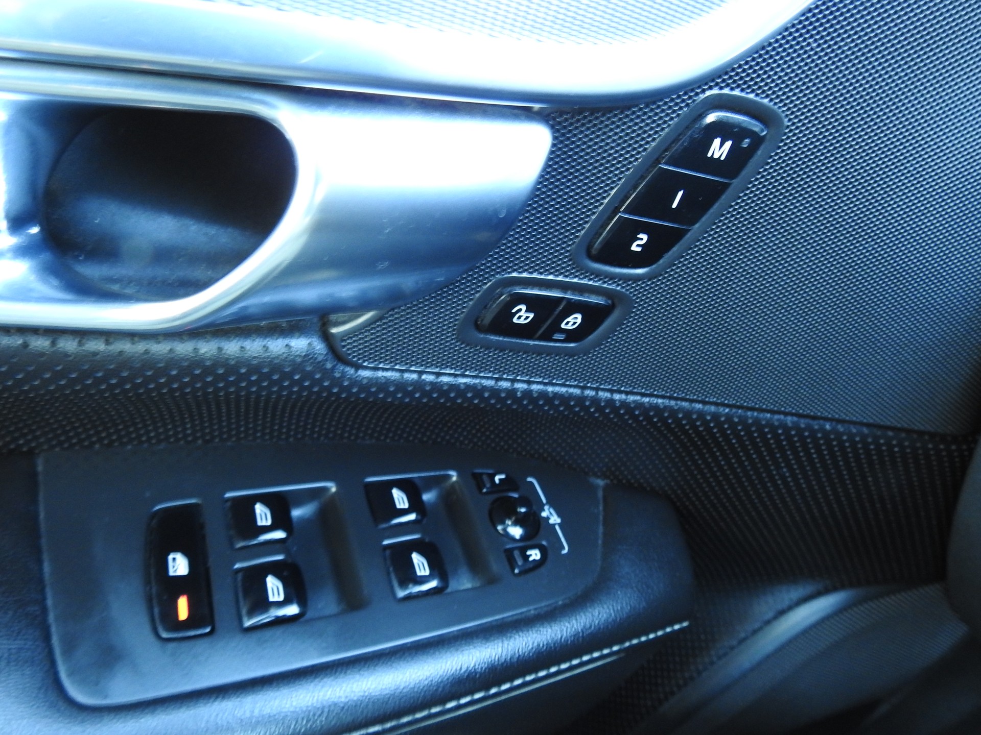 VOLVO V90 D5 AWD R-Design Geartronic Powerpulse-image-26