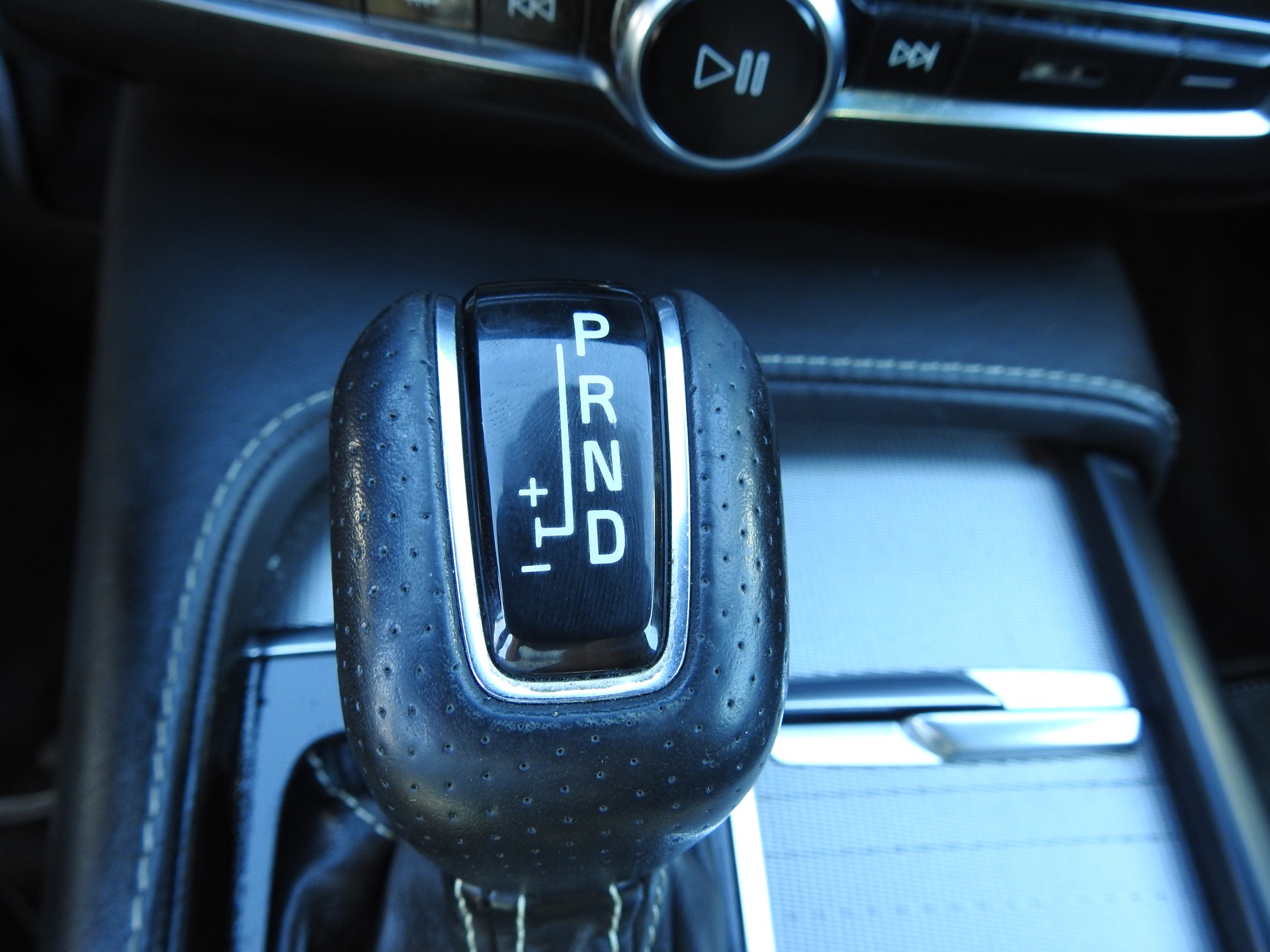 VOLVO V90 D5 AWD R-Design Geartronic Powerpulse-image-20