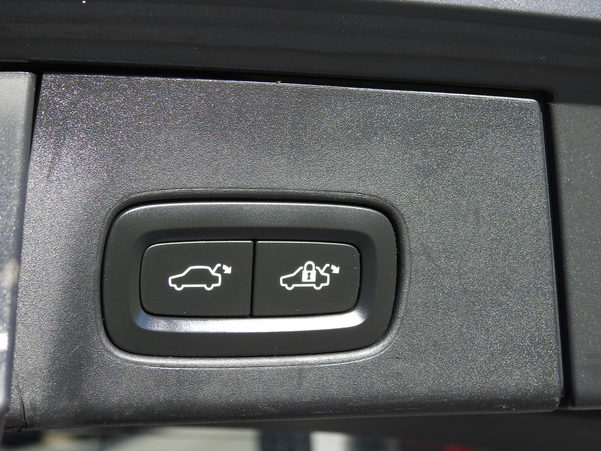 VOLVO V90 D5 AWD R-Design Geartronic Powerpulse-image-10