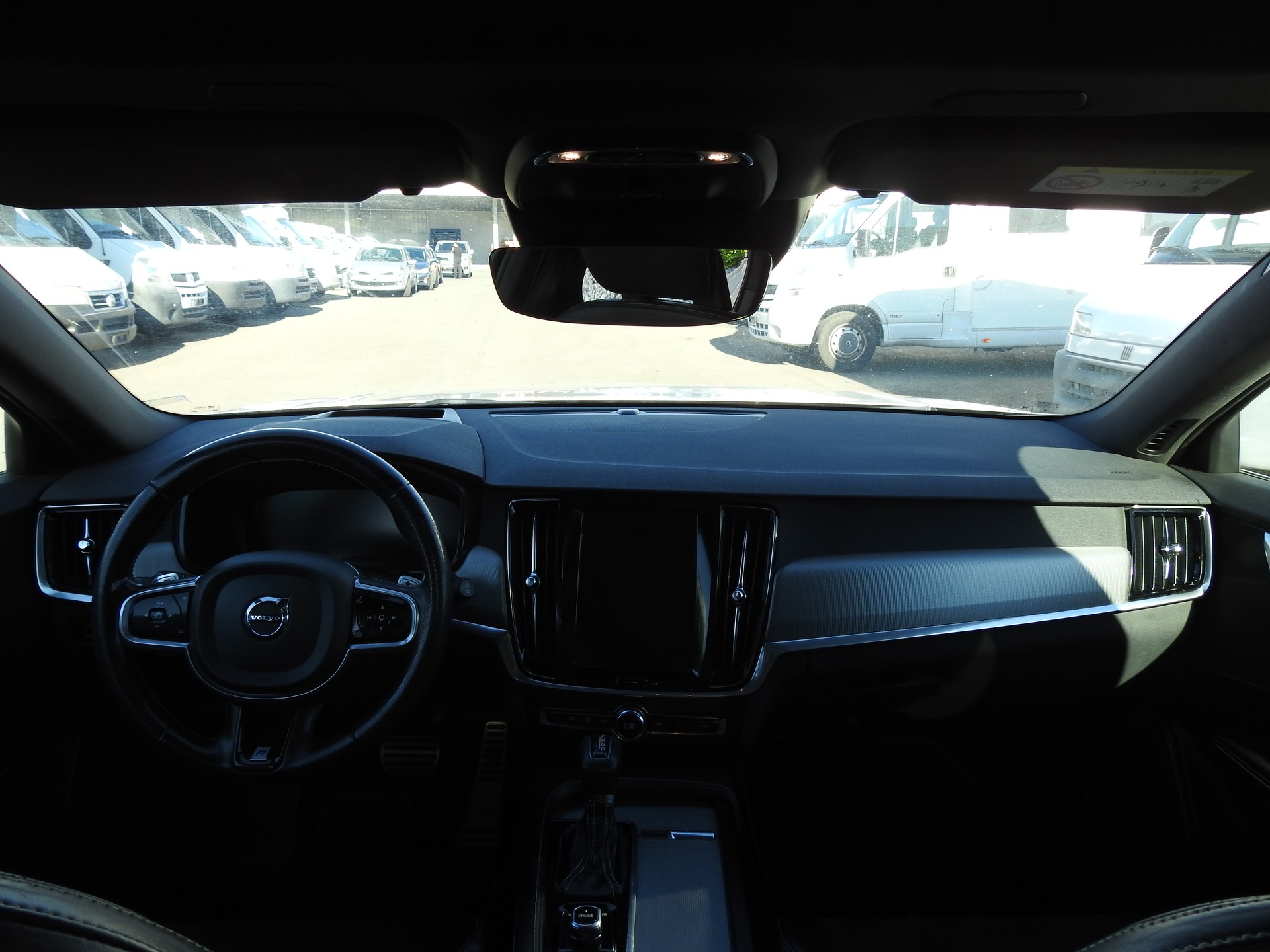 VOLVO V90 D5 AWD R-Design Geartronic Powerpulse-image-16