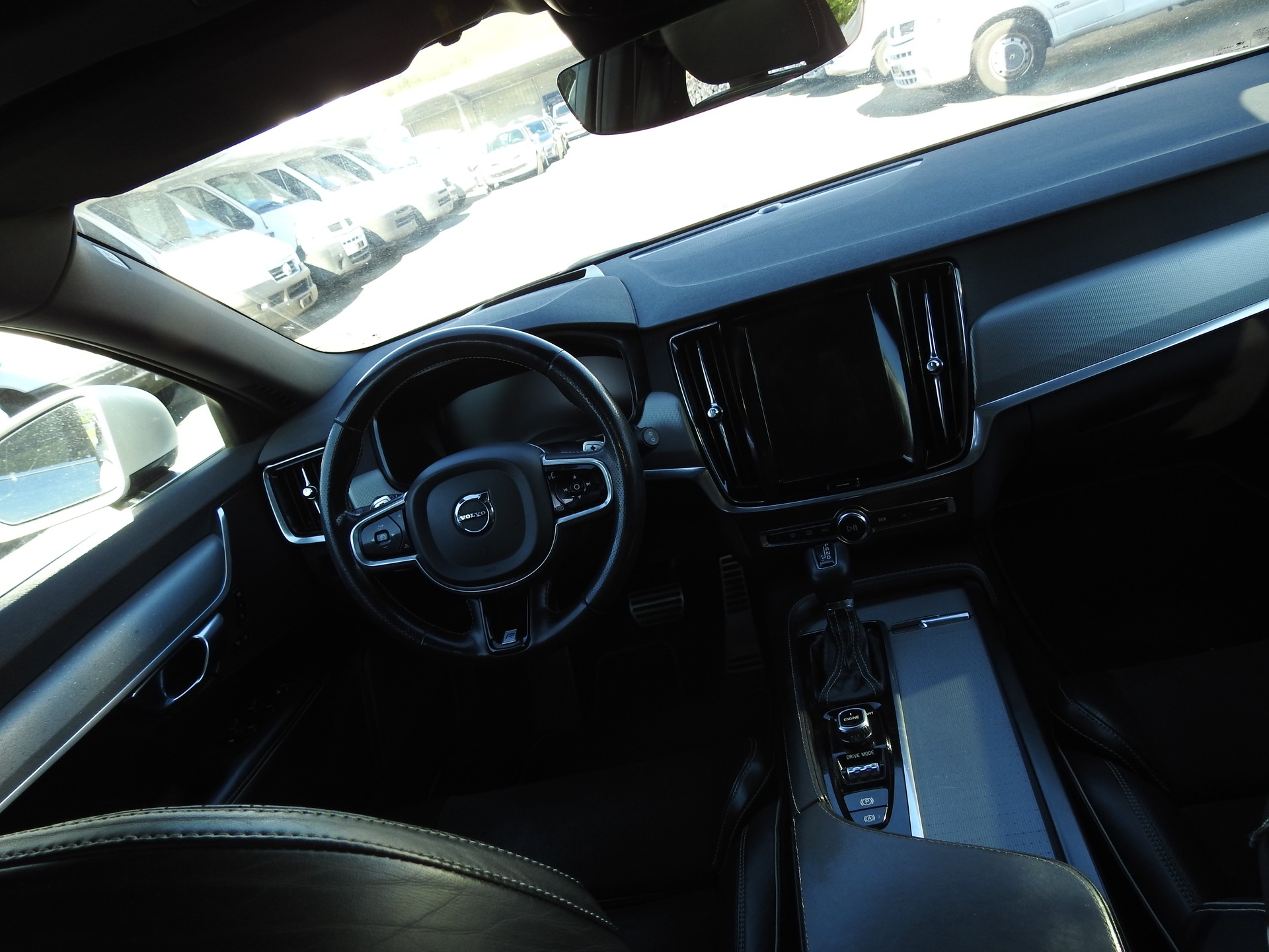 VOLVO V90 D5 AWD R-Design Geartronic Powerpulse-image-19