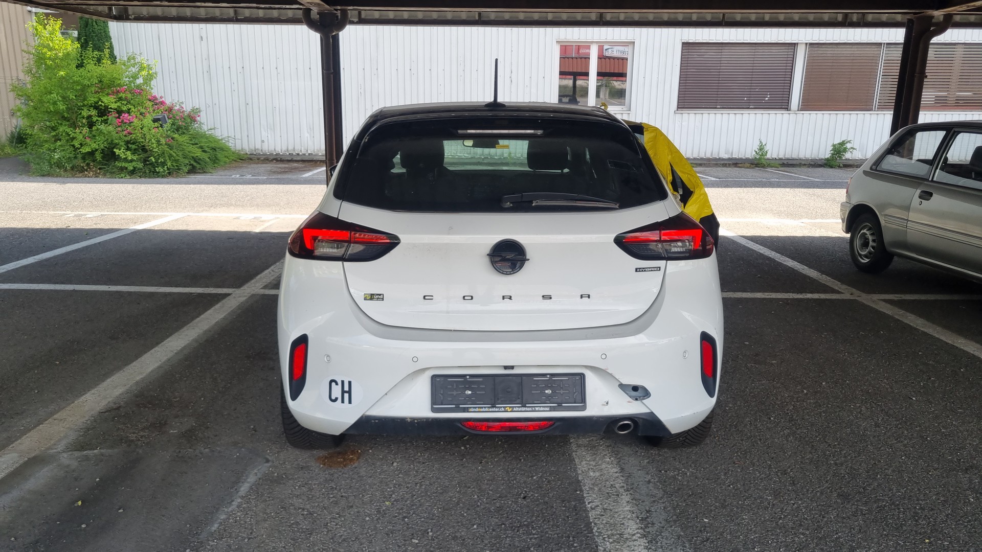 OPEL Corsa 1.2 MHEV GS Celebration-image-11