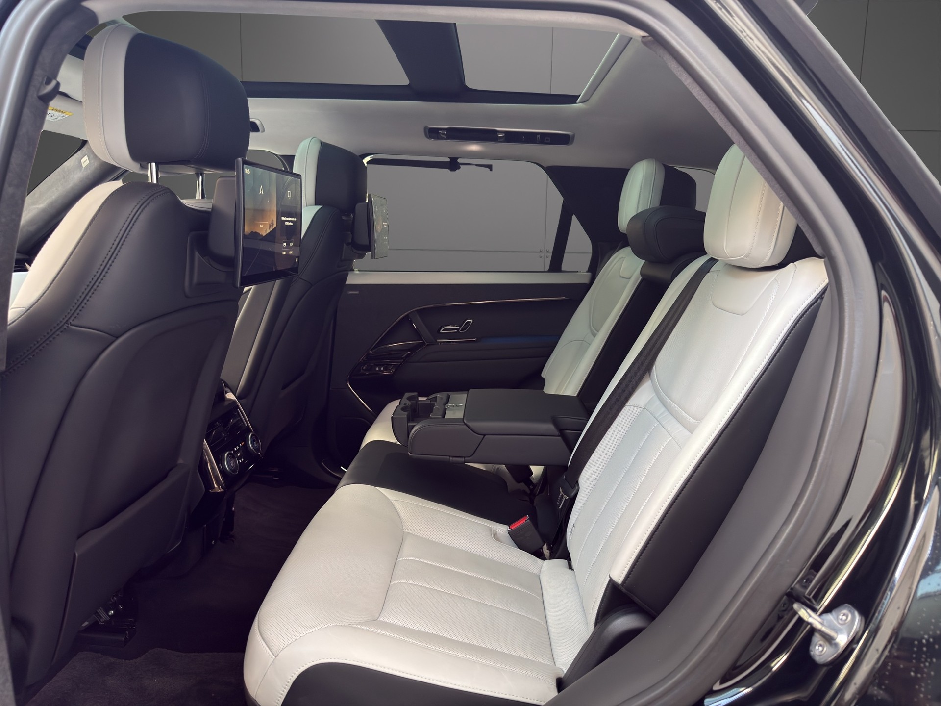 LAND ROVER Range Rover Sport D350 3.0 TD6 MHEV First Edition Automatic-image-11