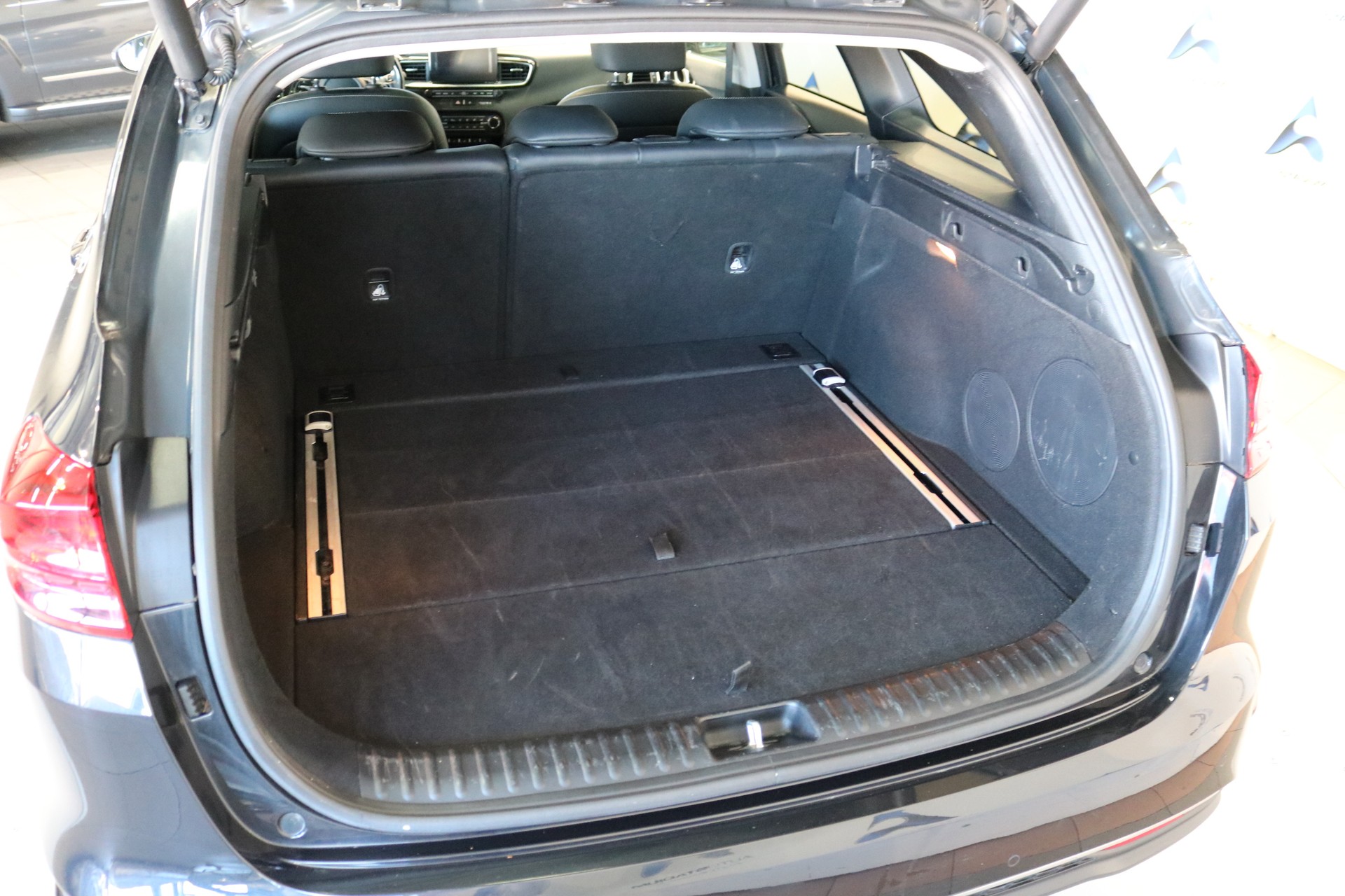KIA Ceed Sportswagon 1.4 T-GDi Style DCT-image-4