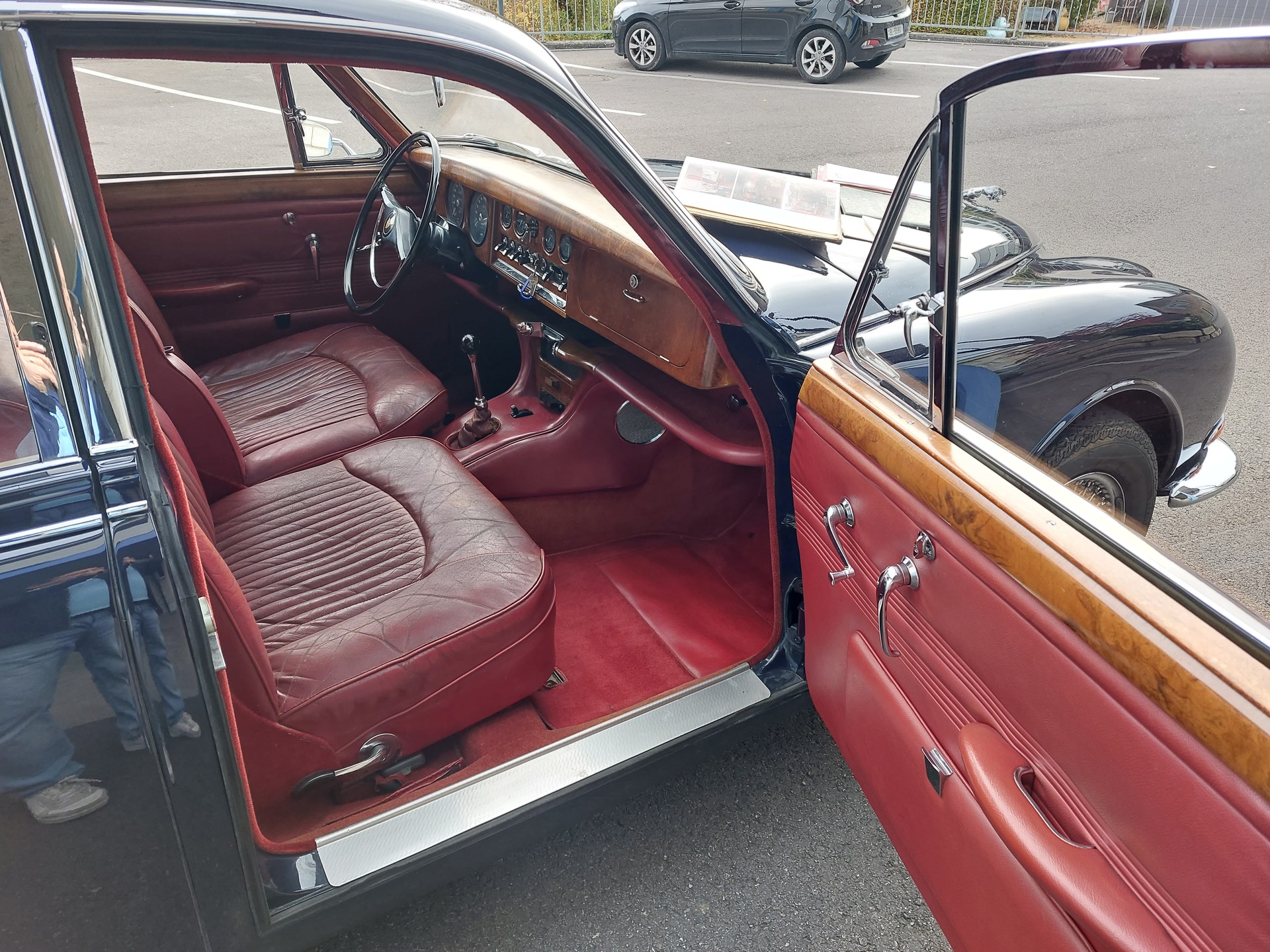 JAGUAR S-TYPE-image-8