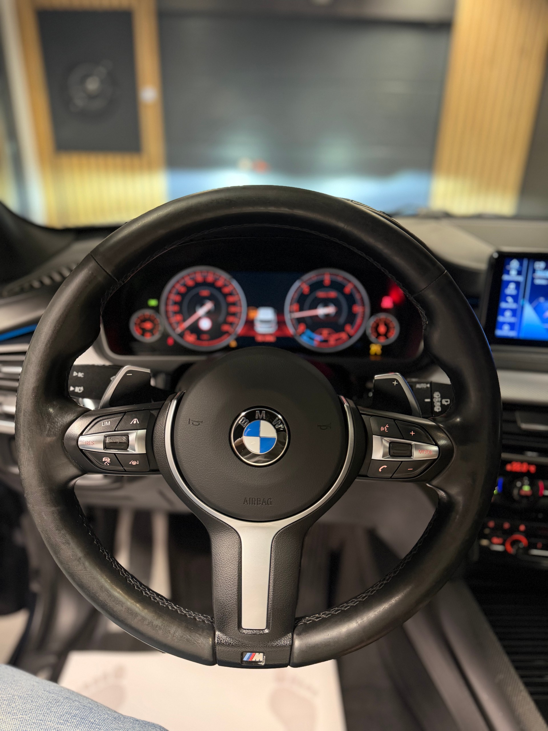 BMW X5 xDrive 40d Steptronic-image-14