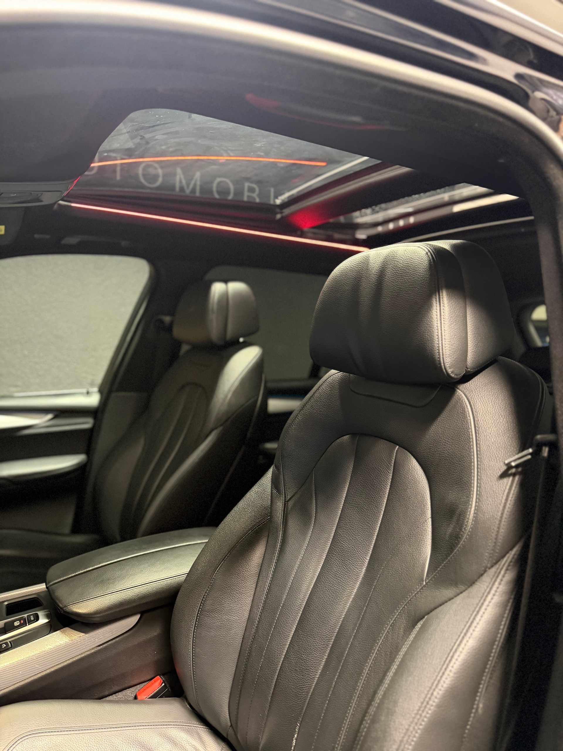 BMW X5 xDrive 40d Steptronic-image-11
