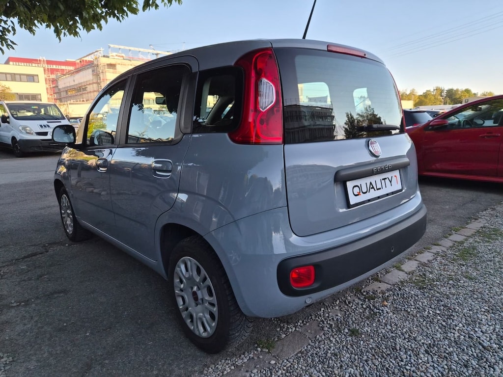 FIAT Panda 1.2 Lounge 5-Plätzer-image-3