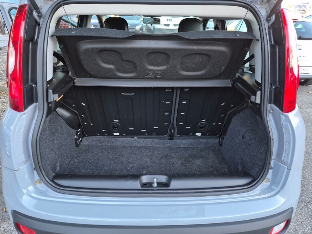 FIAT Panda 1.2 Lounge 5-Plätzer-image-13