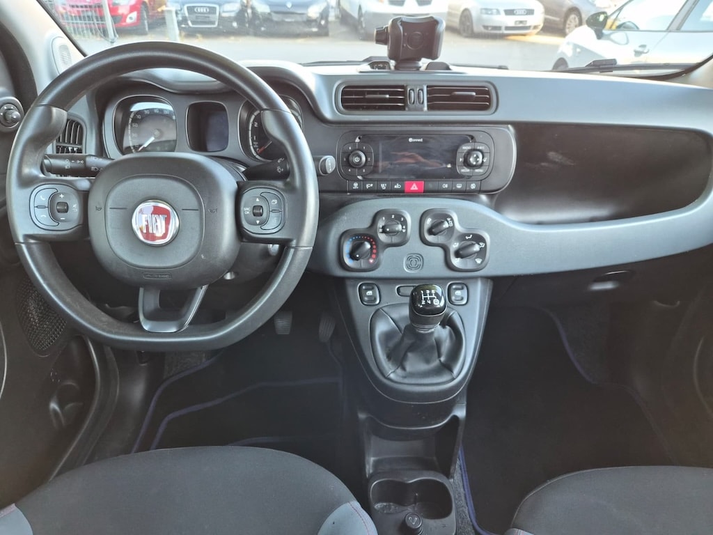 FIAT Panda 1.2 Lounge 5-Plätzer-image-10