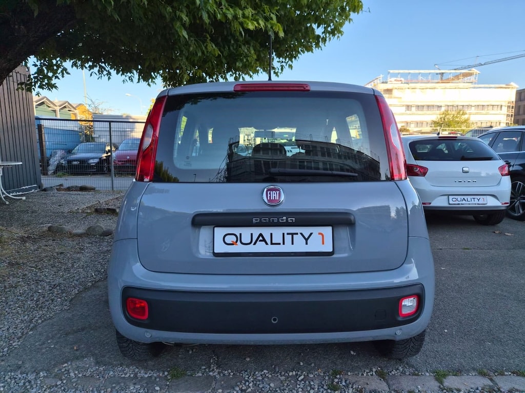 FIAT Panda 1.2 Lounge 5-Plätzer-image-4