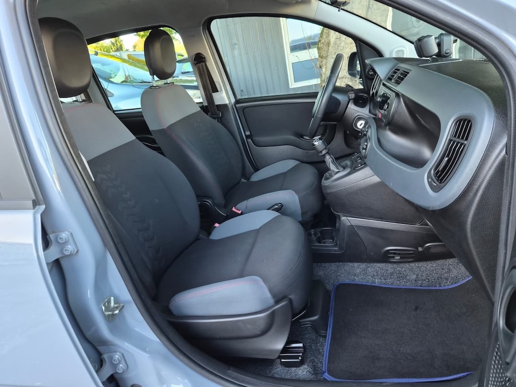 FIAT Panda 1.2 Lounge 5-Plätzer-image-9