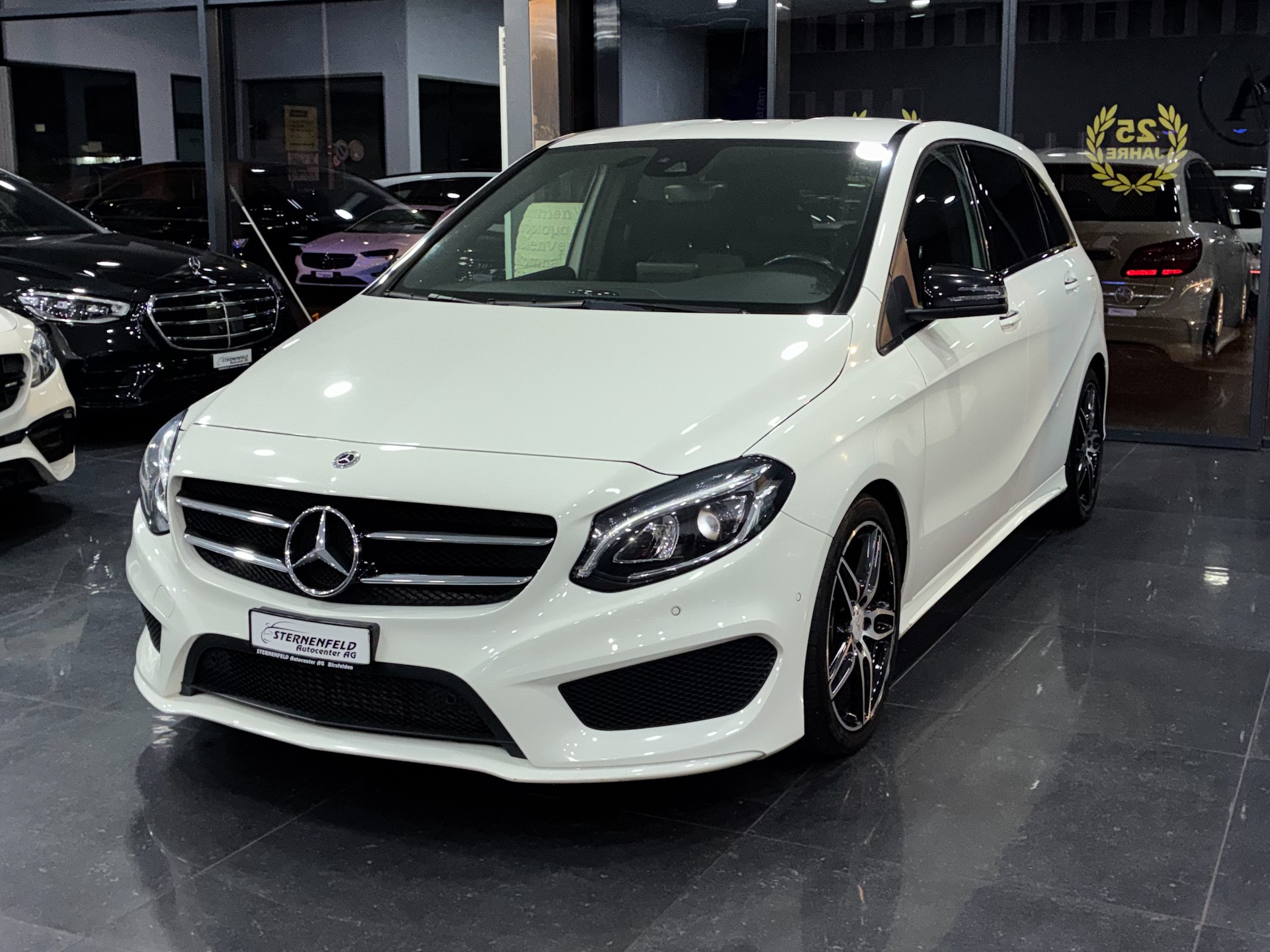 MERCEDES-BENZ B 220 CDI Swiss Star Edition AMG Line 4Matic-image-0