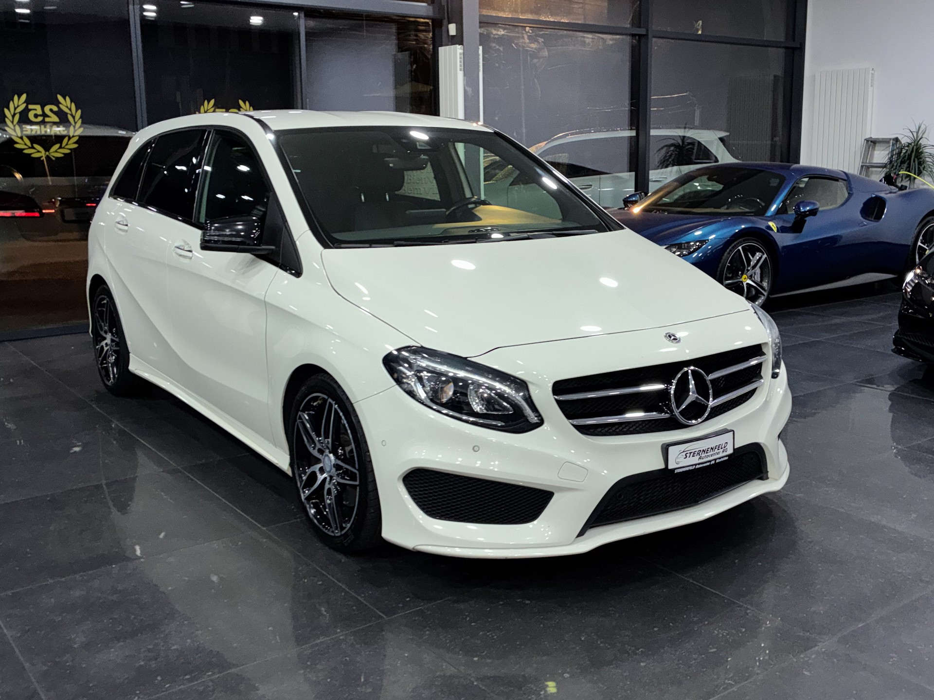 MERCEDES-BENZ B 220 CDI Swiss Star Edition AMG Line 4Matic-image-1