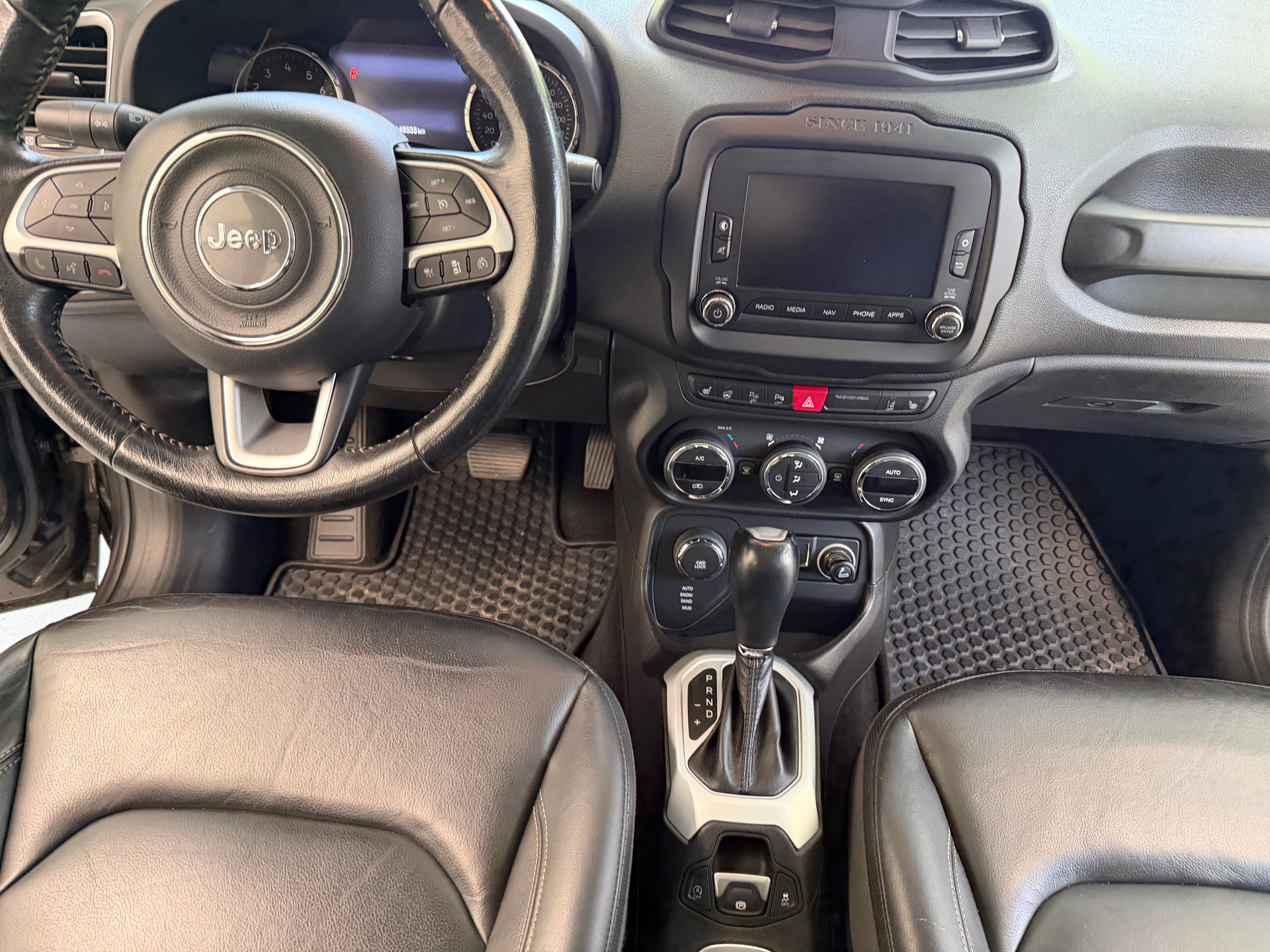 JEEP Renegade 1.4 Turbo Limited AWD-image-20