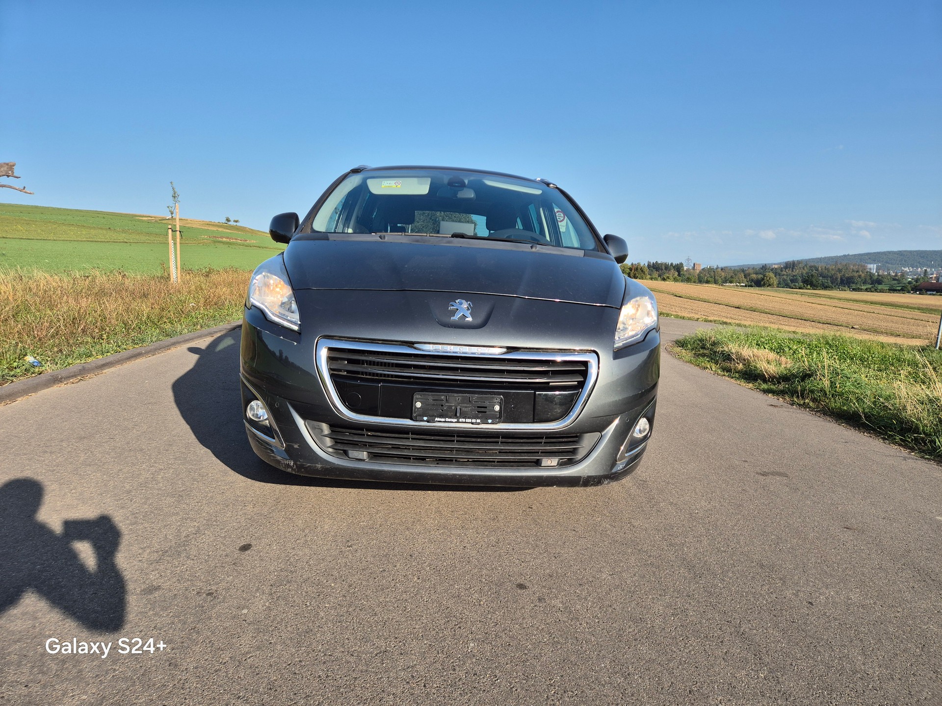 PEUGEOT 5008 1.6 16V T Style Tiptronic-image-2