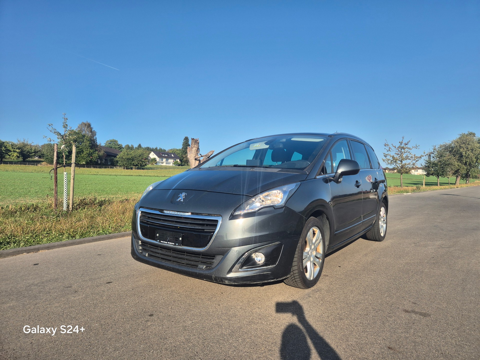 PEUGEOT 5008 1.6 16V T Style Tiptronic-image-1