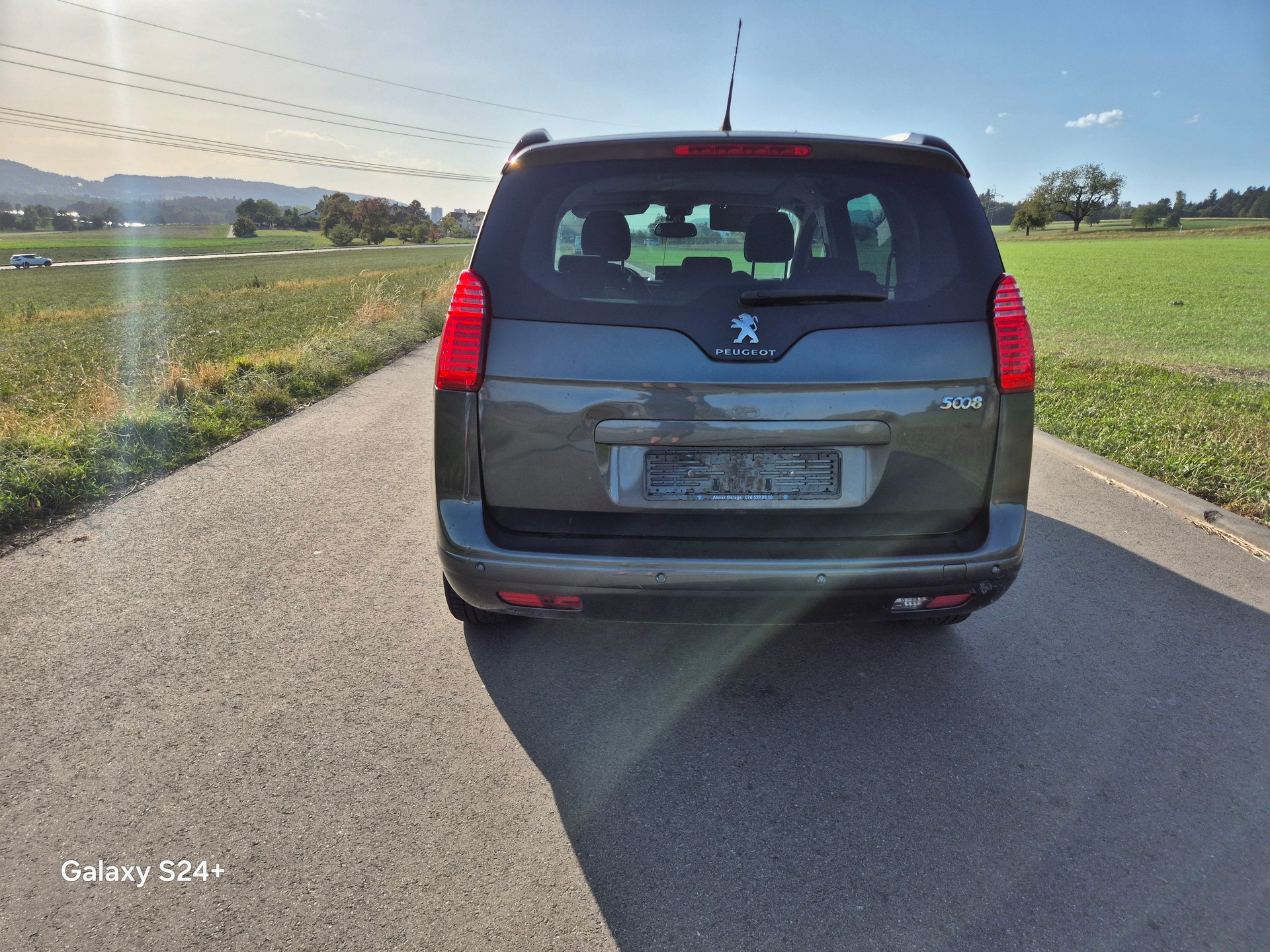 PEUGEOT 5008 1.6 16V T Style Tiptronic-image-5