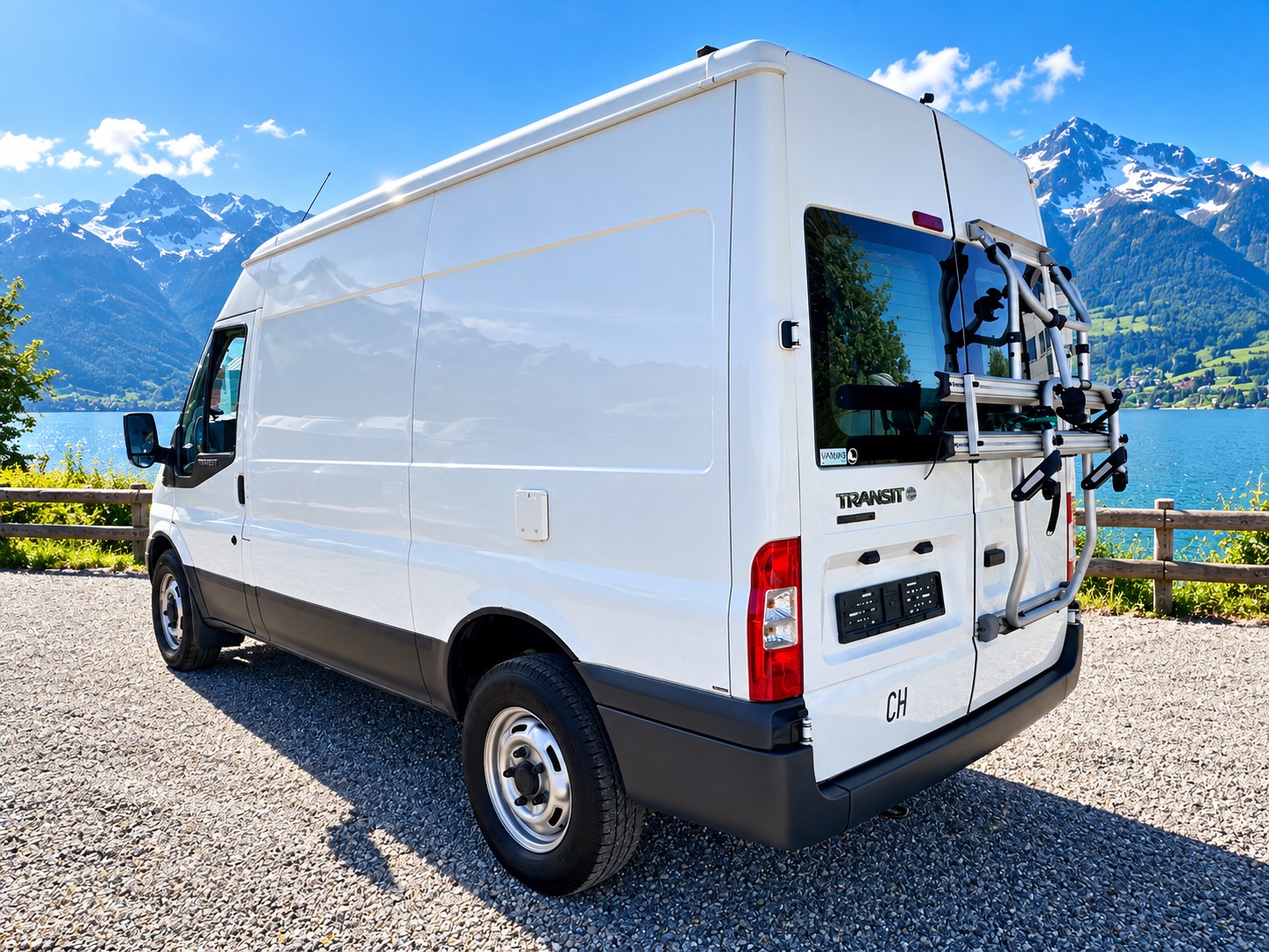 FORD 2.4TDCi 140PS CAMPER *** NEUER AUSBAU*** völlig Autark-image-4