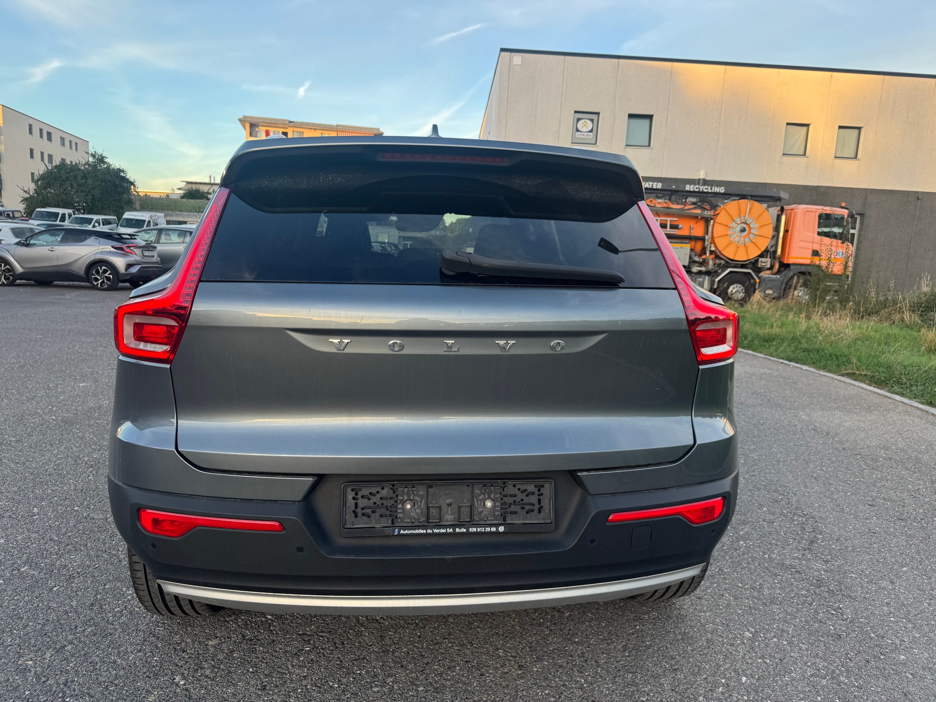 VOLVO XC40 D3 AWD Momentum Geartronic-image-9