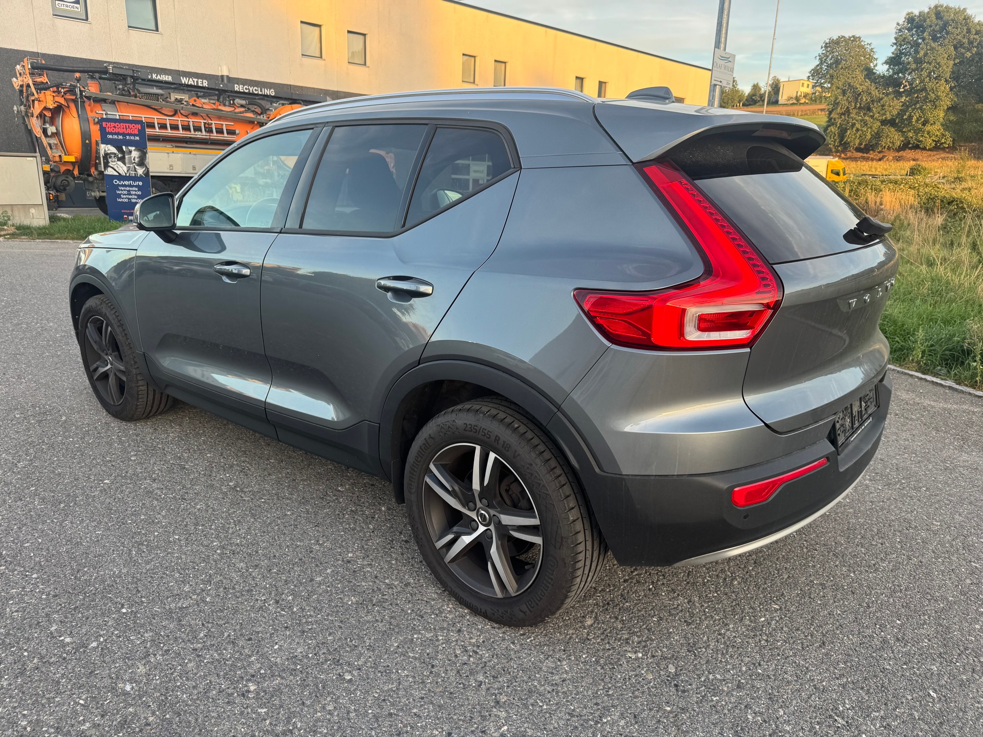 VOLVO XC40 D3 AWD Momentum Geartronic-image-10