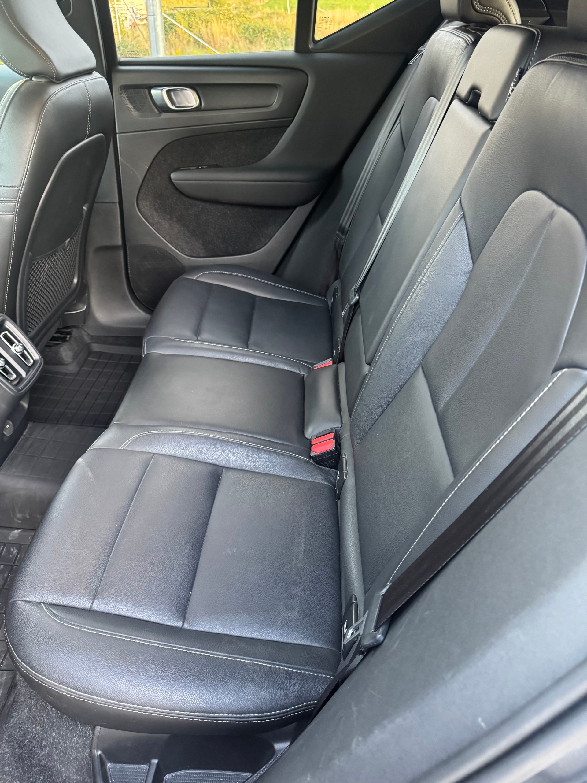 VOLVO XC40 D3 AWD Momentum Geartronic-image-12
