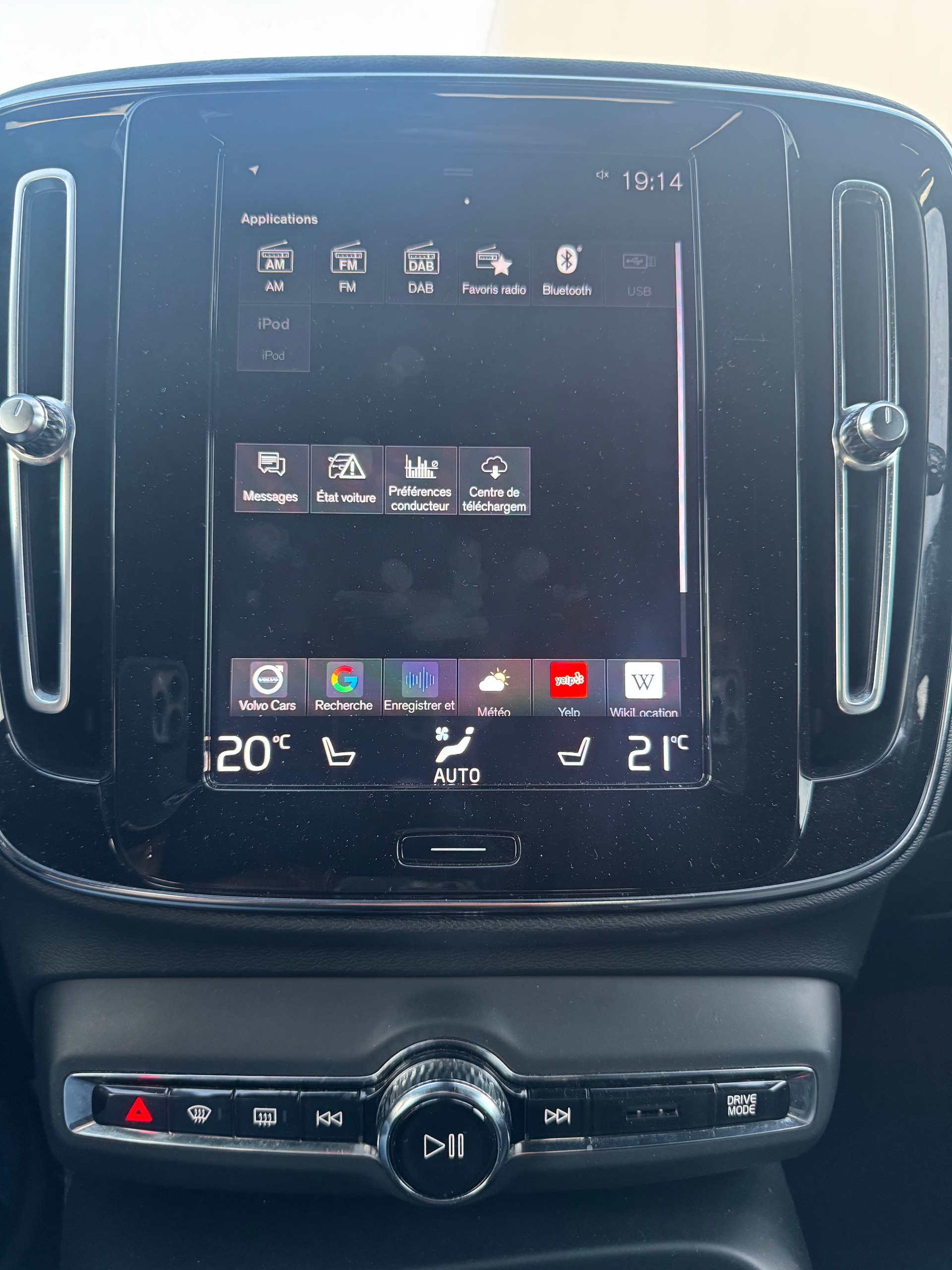 VOLVO XC40 D3 AWD Momentum Geartronic-image-7
