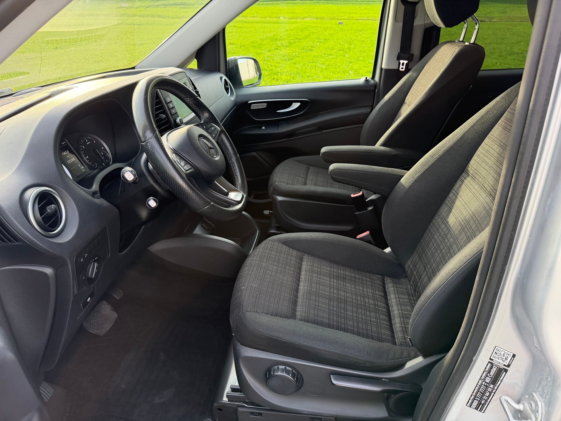 MERCEDES-BENZ Vito 116 CDI Lang Select Tourer 4Matic 9G-Tronic-image-7