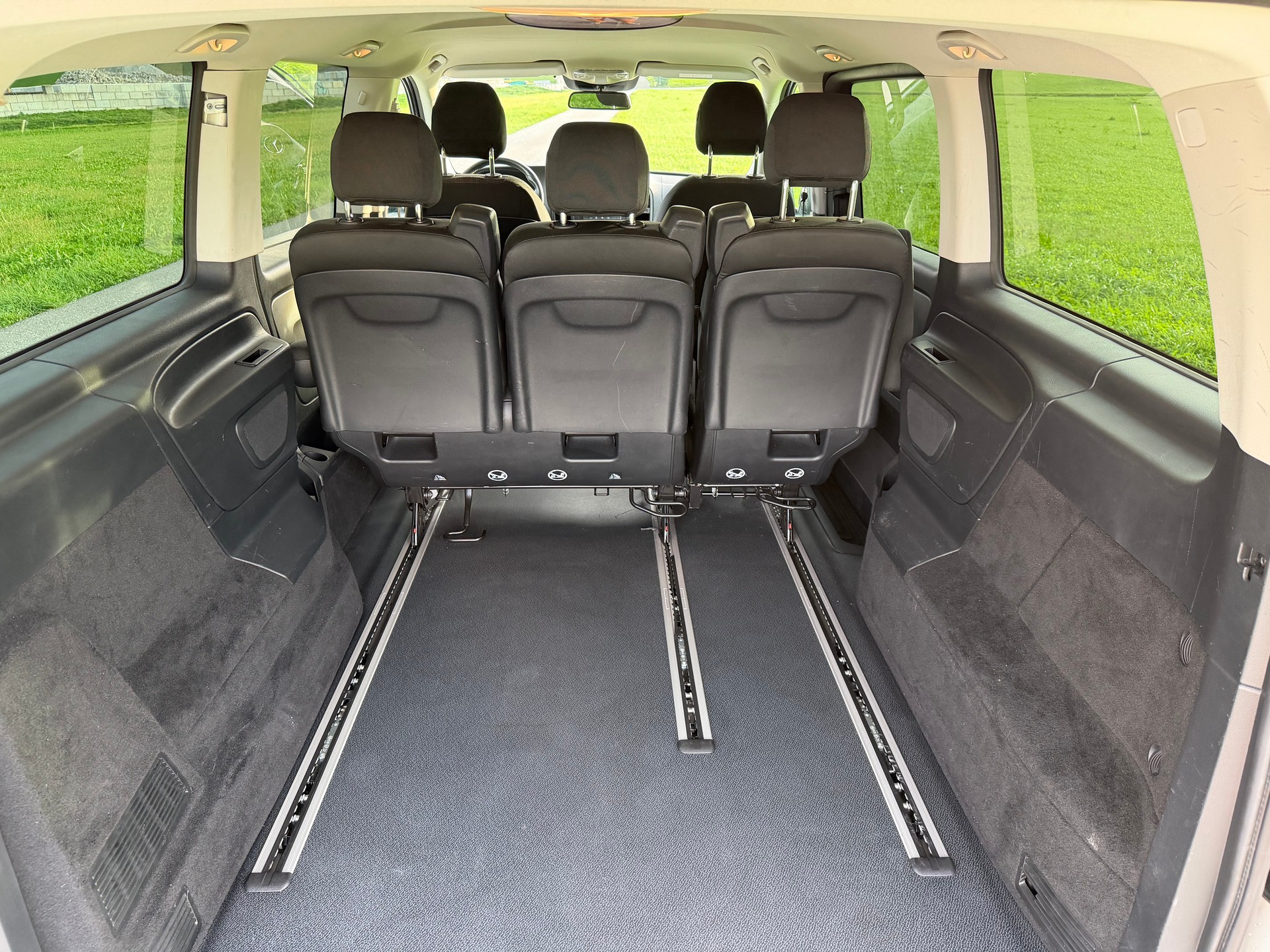 MERCEDES-BENZ Vito 116 CDI Lang Select Tourer 4Matic 9G-Tronic-image-11