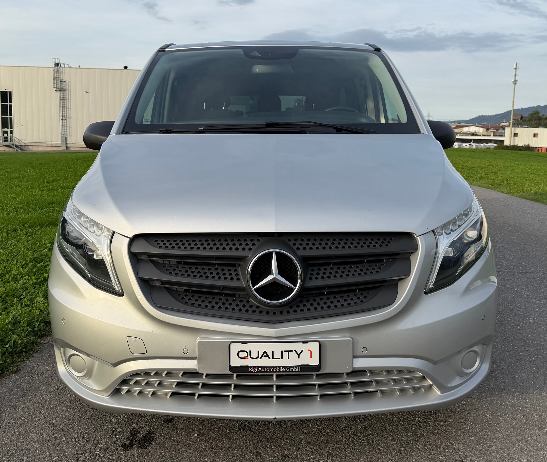 MERCEDES-BENZ Vito 116 CDI Lang Select Tourer 4Matic 9G-Tronic-image-6