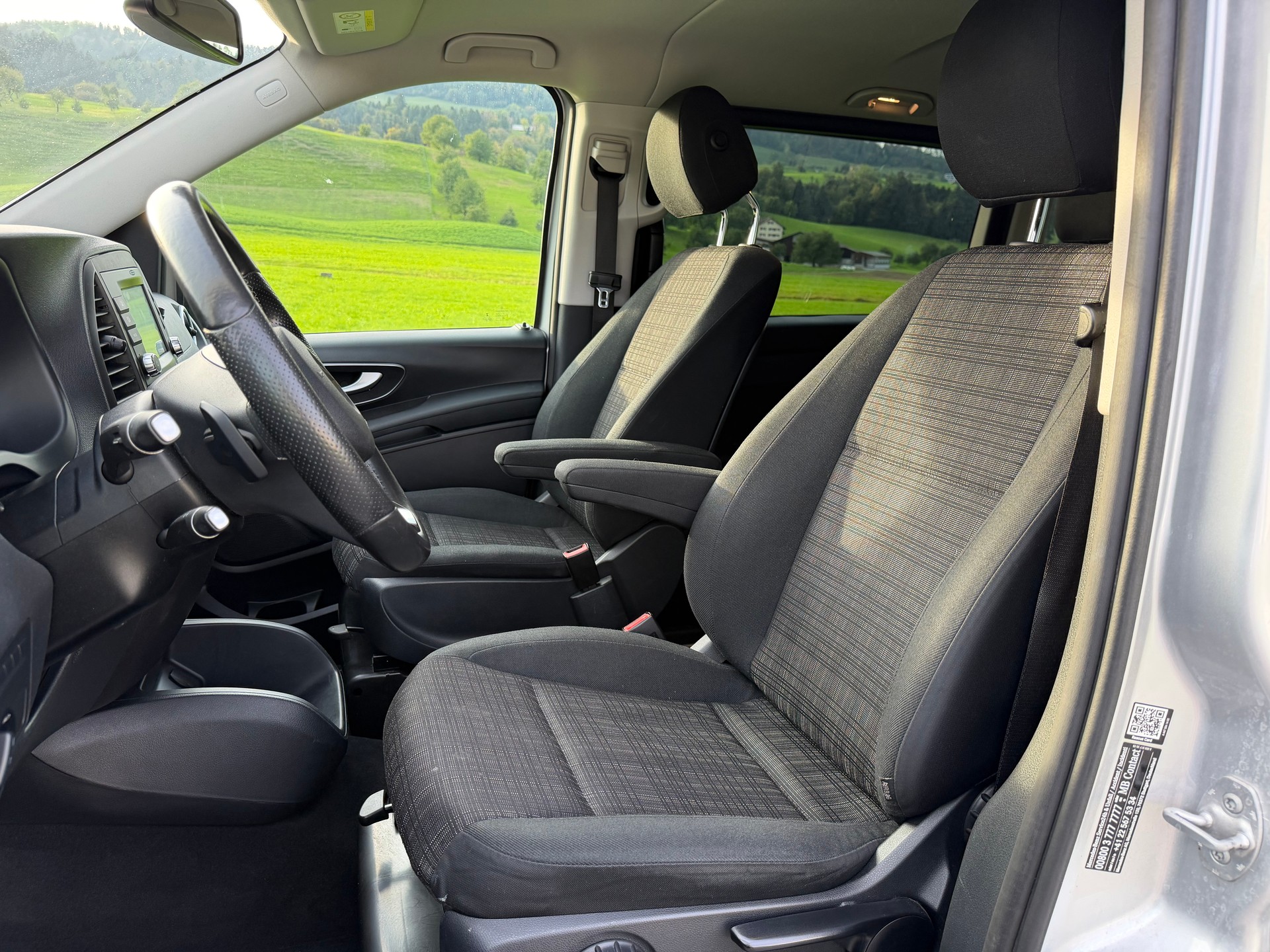 MERCEDES-BENZ Vito 116 CDI Lang Select Tourer 4Matic 9G-Tronic-image-9
