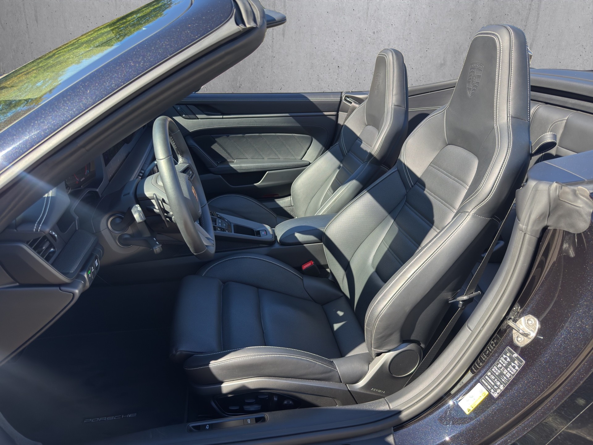 PORSCHE 911 Carrera 4 Cabriolet GTS PDK-image-8
