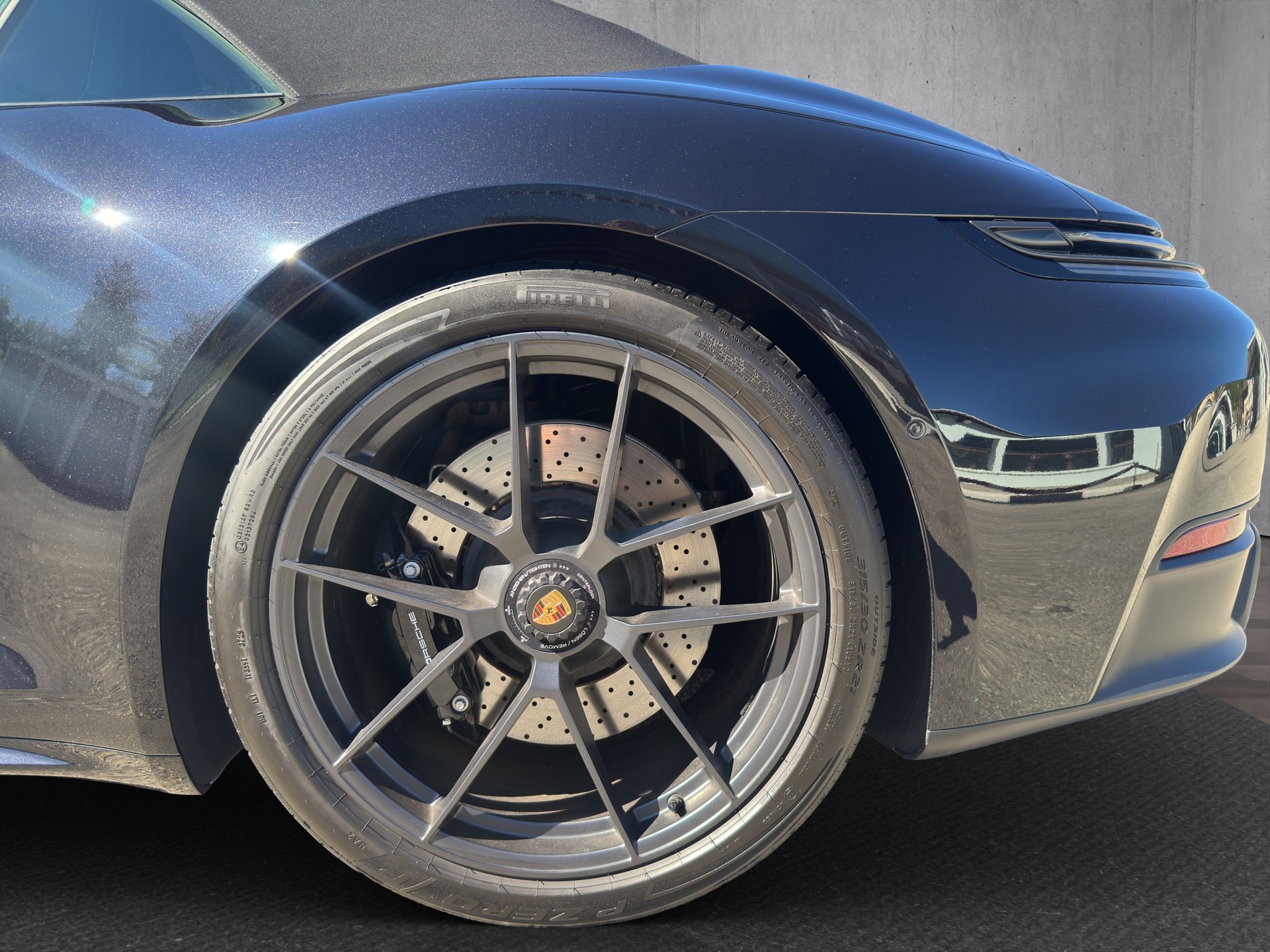 PORSCHE 911 Carrera 4 Cabriolet GTS PDK-image-24