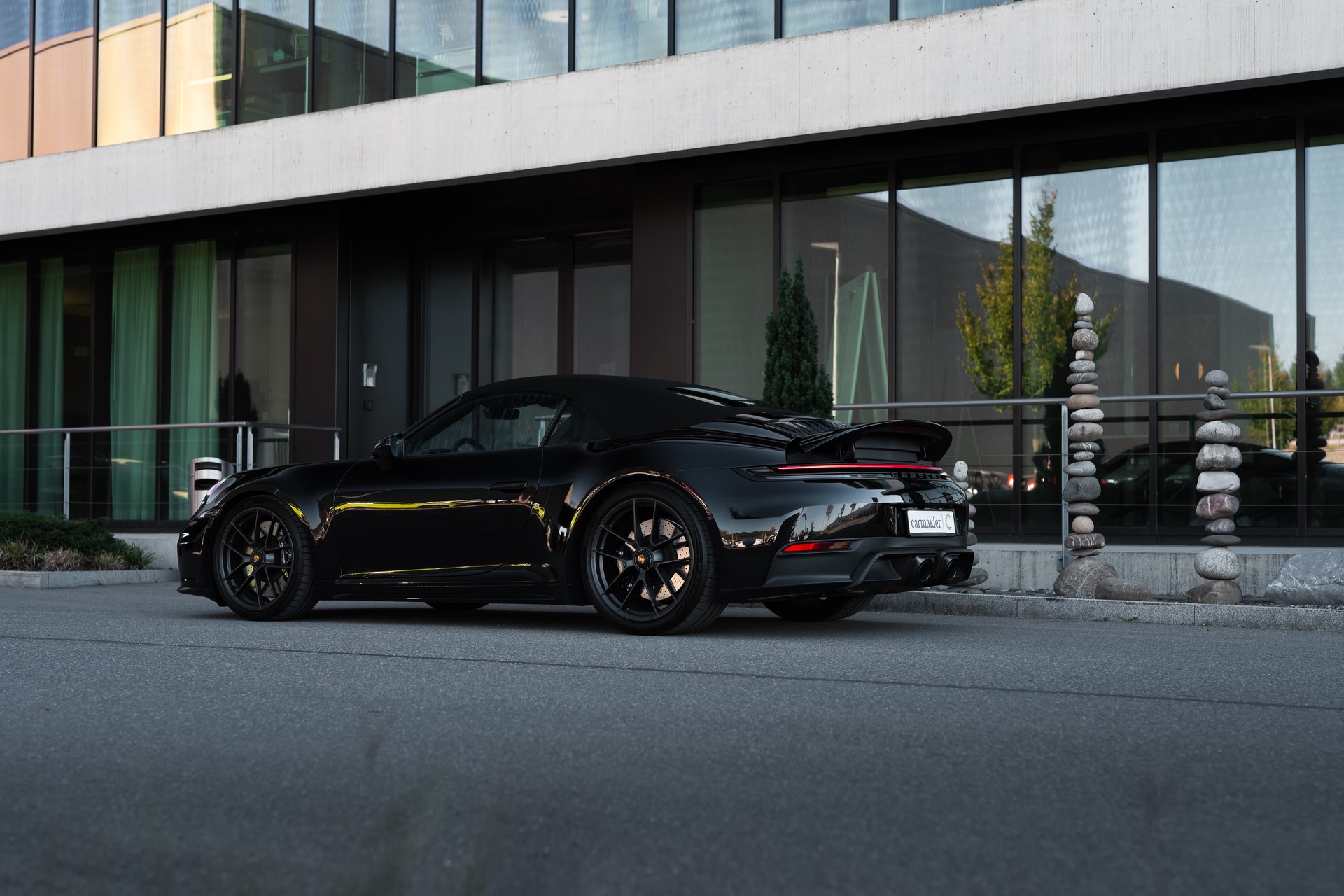 PORSCHE 911 Carrera 4 Cabriolet GTS PDK-showroom-element-2