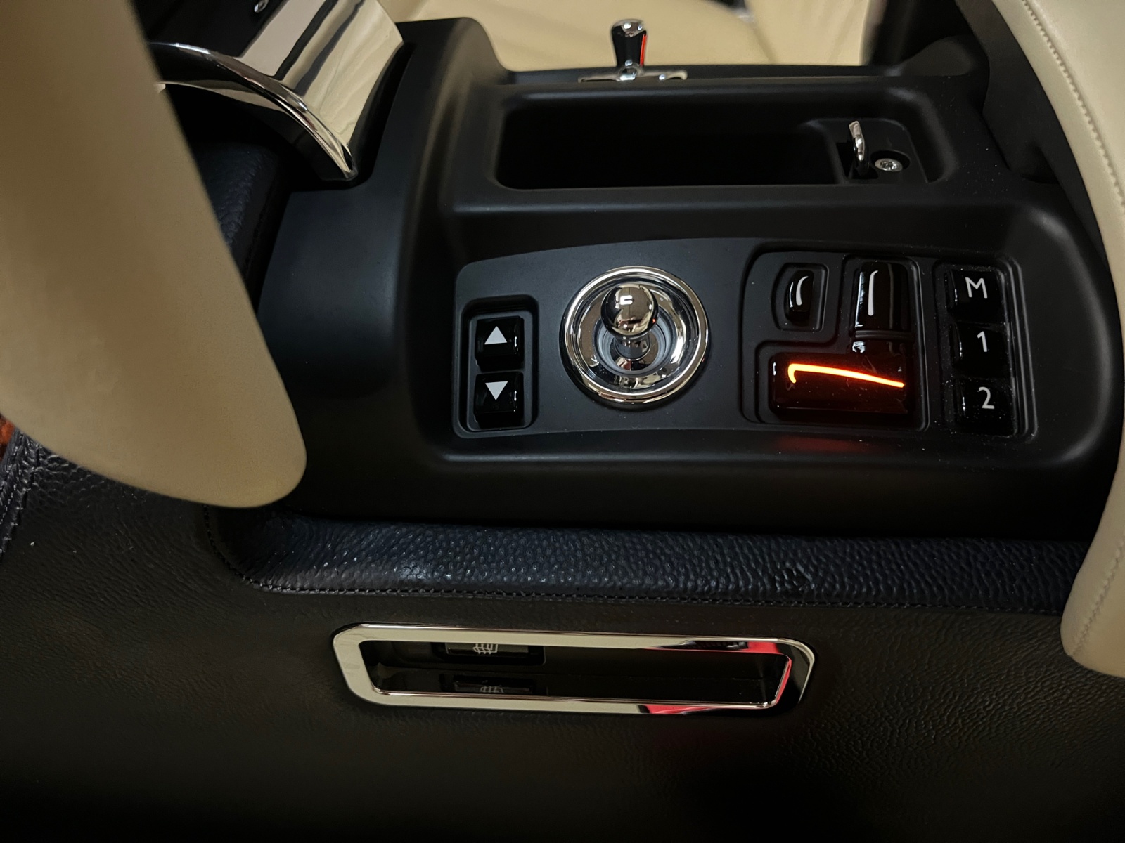 ROLLS-ROYCE Phantom 6.7 V12-image-14