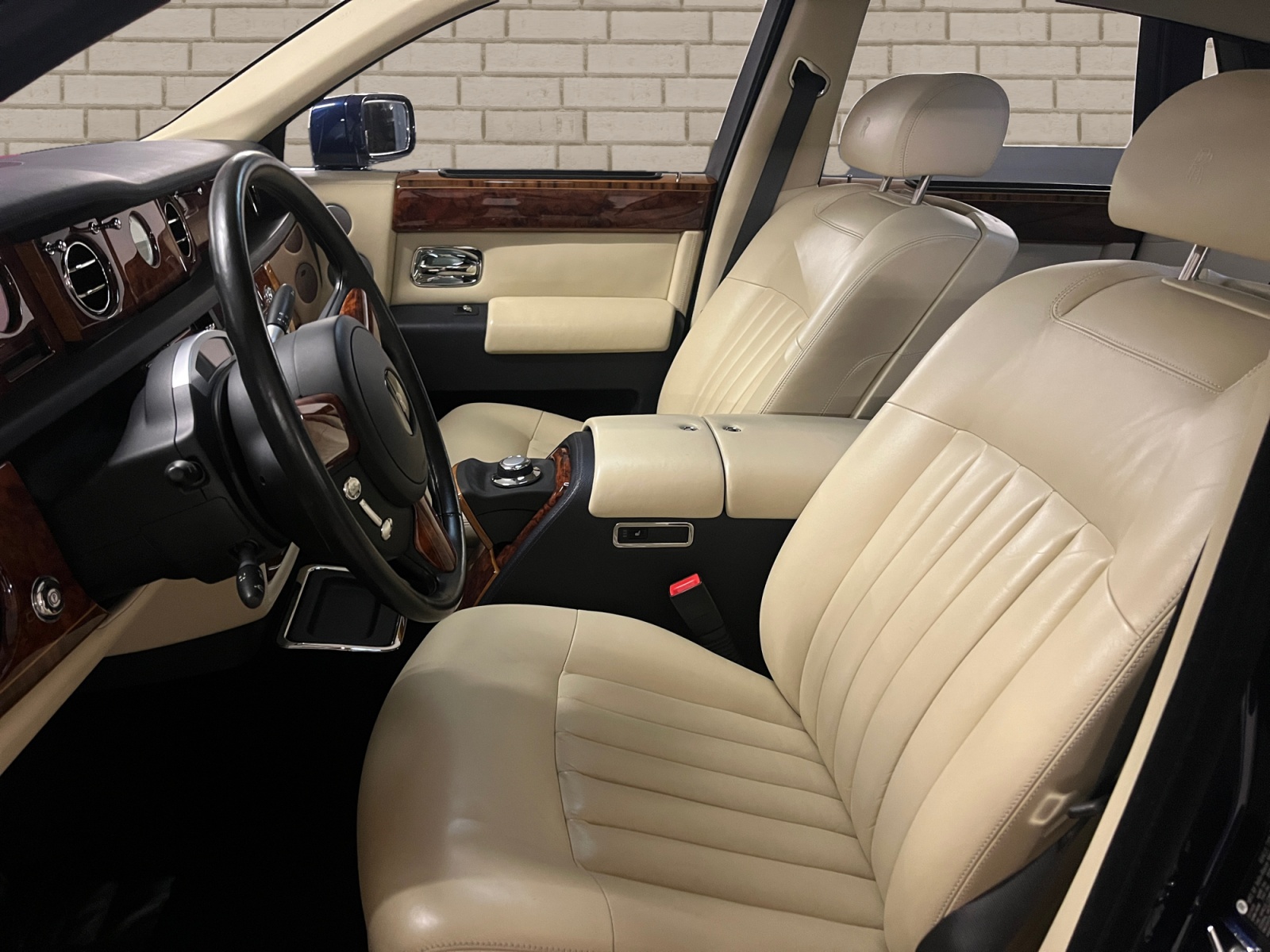 ROLLS-ROYCE Phantom 6.7 V12-image-5