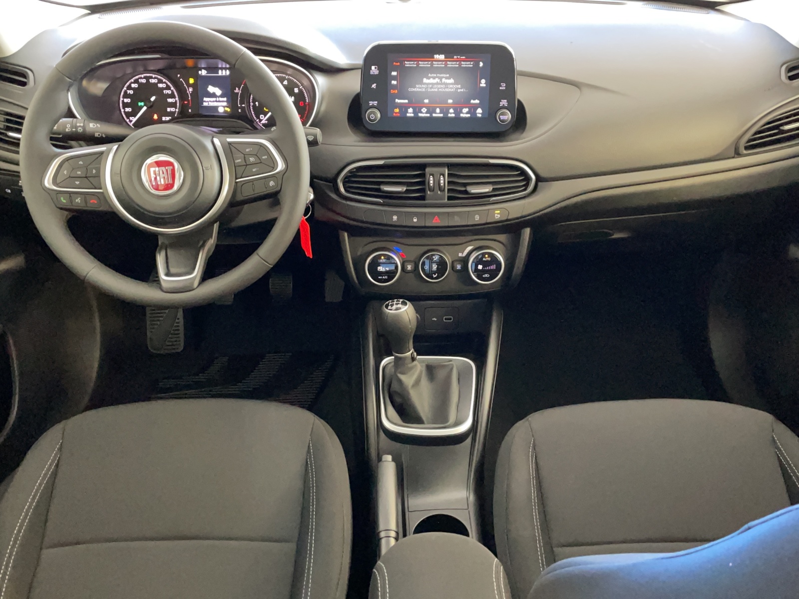 FIAT TIPO 1.0 T3 Cult Edition-image-10