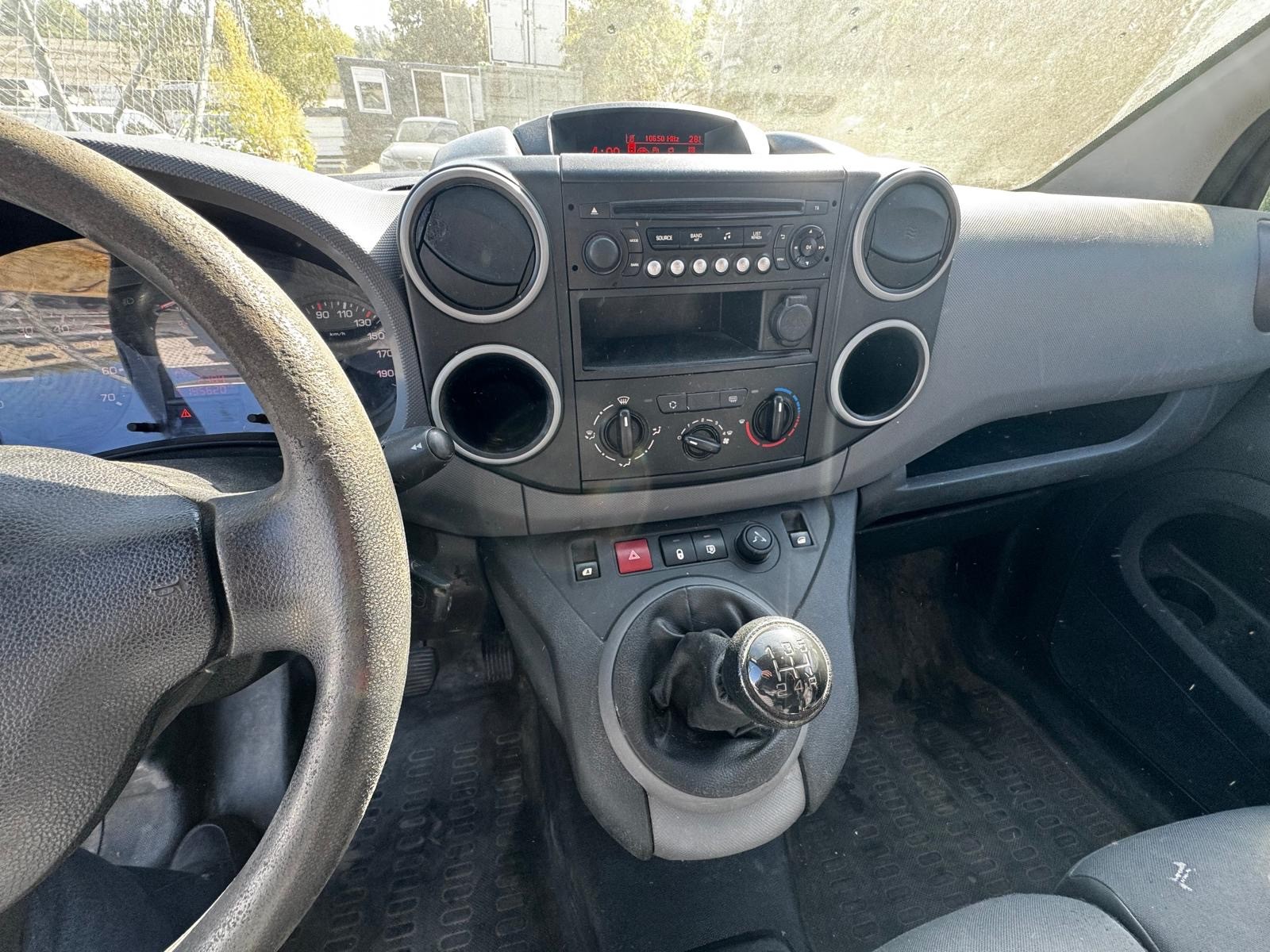 CITROEN Berlingo 1.6 HDi 90 Attraction-image-7