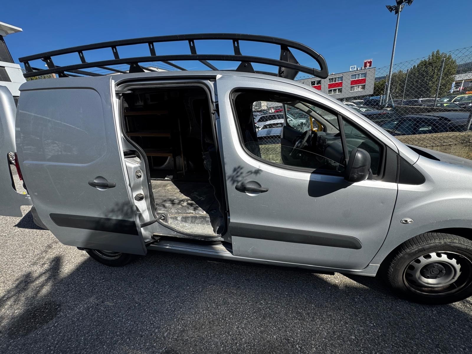 CITROEN Berlingo 1.6 HDi 90 Attraction-image-5