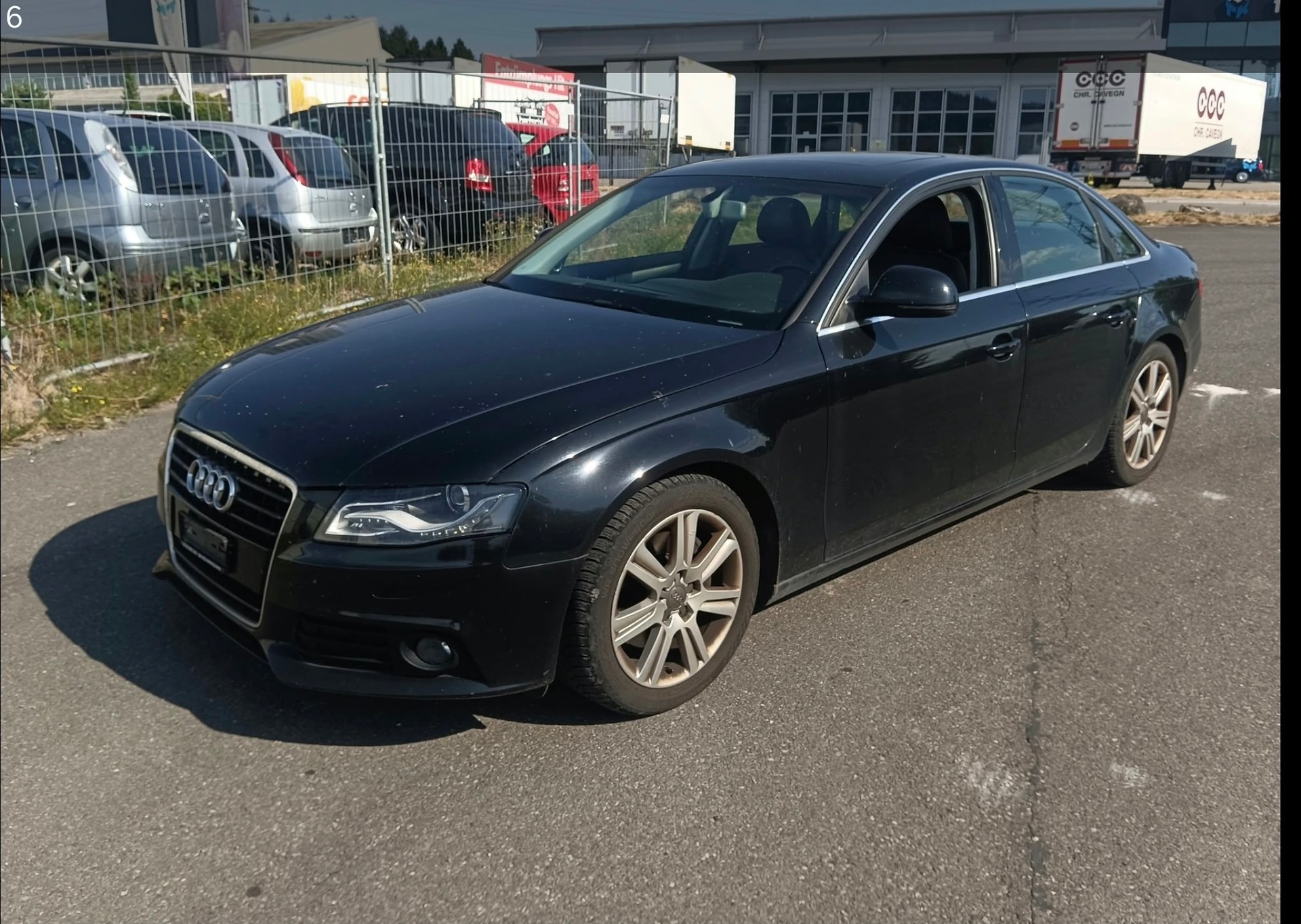 AUDI A4 Limousine 3.2 FSI quattro tiptronic-image-5