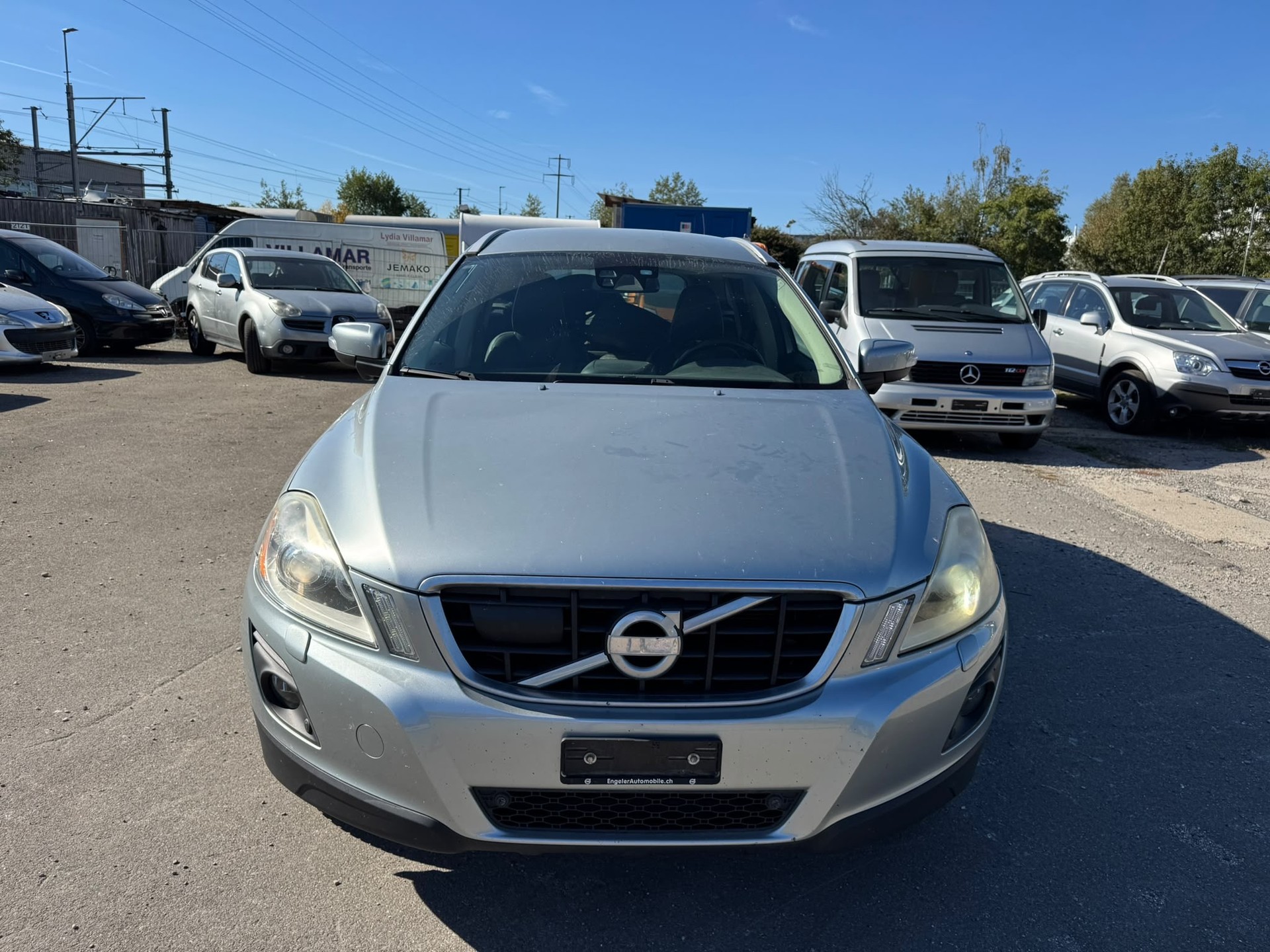 VOLVO XC60 T6 AWD Momentum Geartronic-image-0