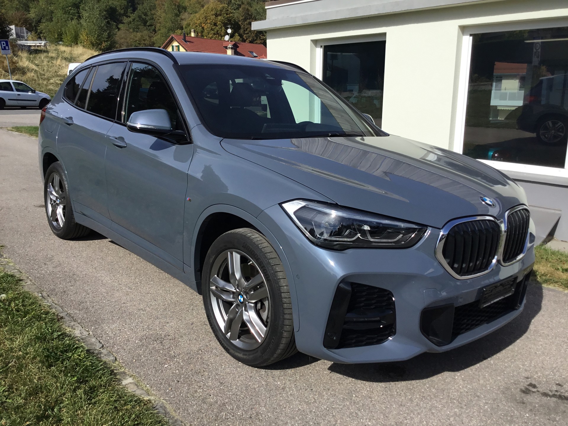 BMW X1 xDrive 20i M Sport Steptronic-image-0