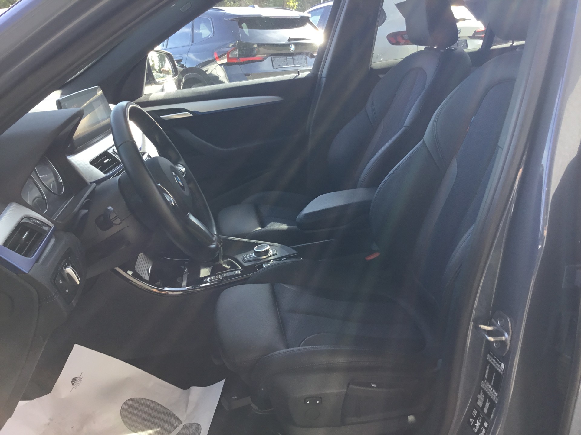 BMW X1 xDrive 20i M Sport Steptronic-image-11