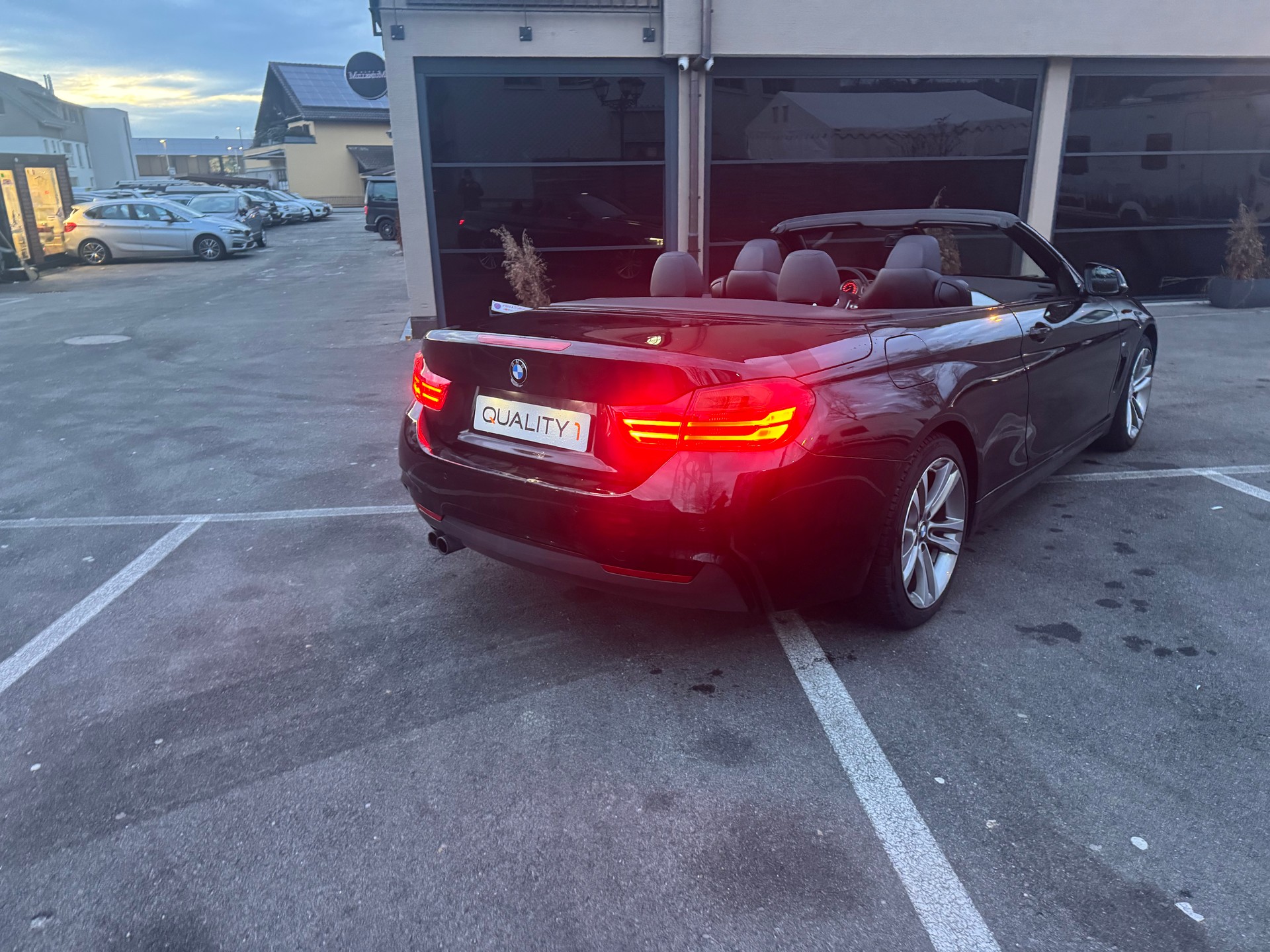 BMW 428i Cabriolet xDrive M-SPORT Steptronic-image-7