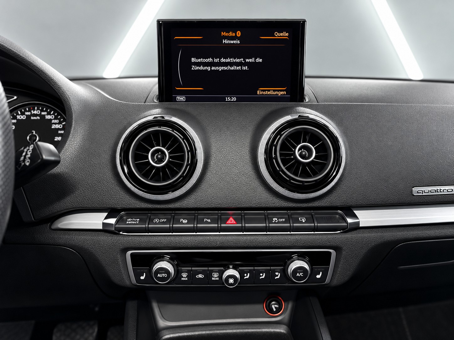 AUDI A3 Sportback 2.0 TDI Attraction quattro S-tronic-image-11