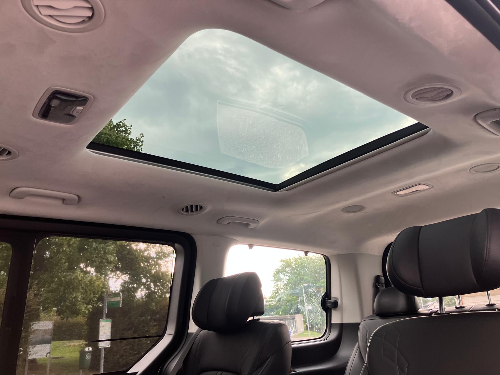 HYUNDAI Staria Premium 1.6 T-GDi HEV Vertex A-image-22