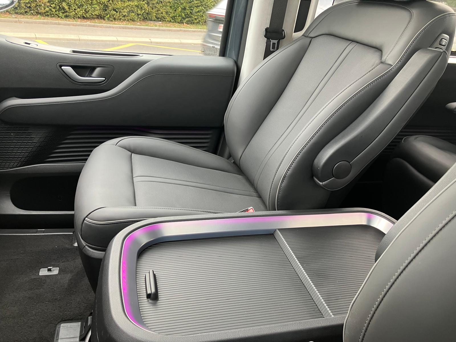 HYUNDAI Staria Premium 1.6 T-GDi HEV Vertex A-image-13