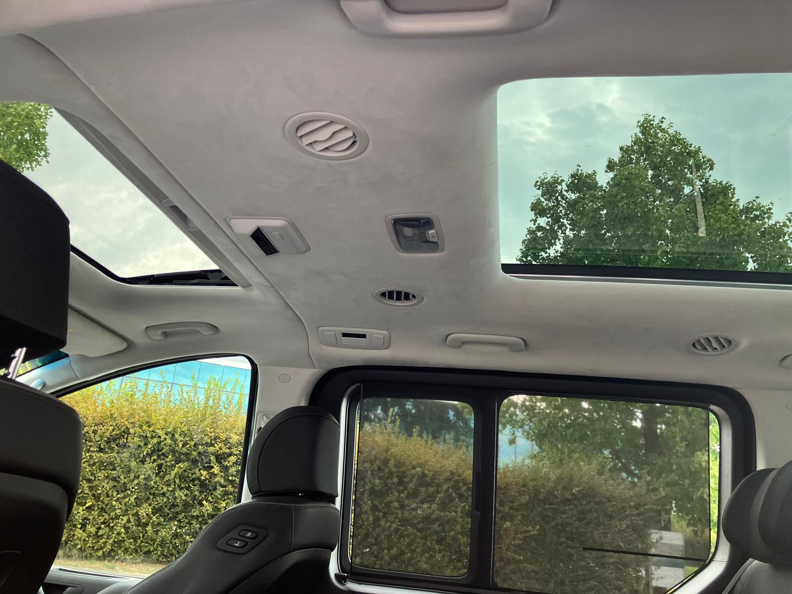 HYUNDAI Staria Premium 1.6 T-GDi HEV Vertex A-image-21
